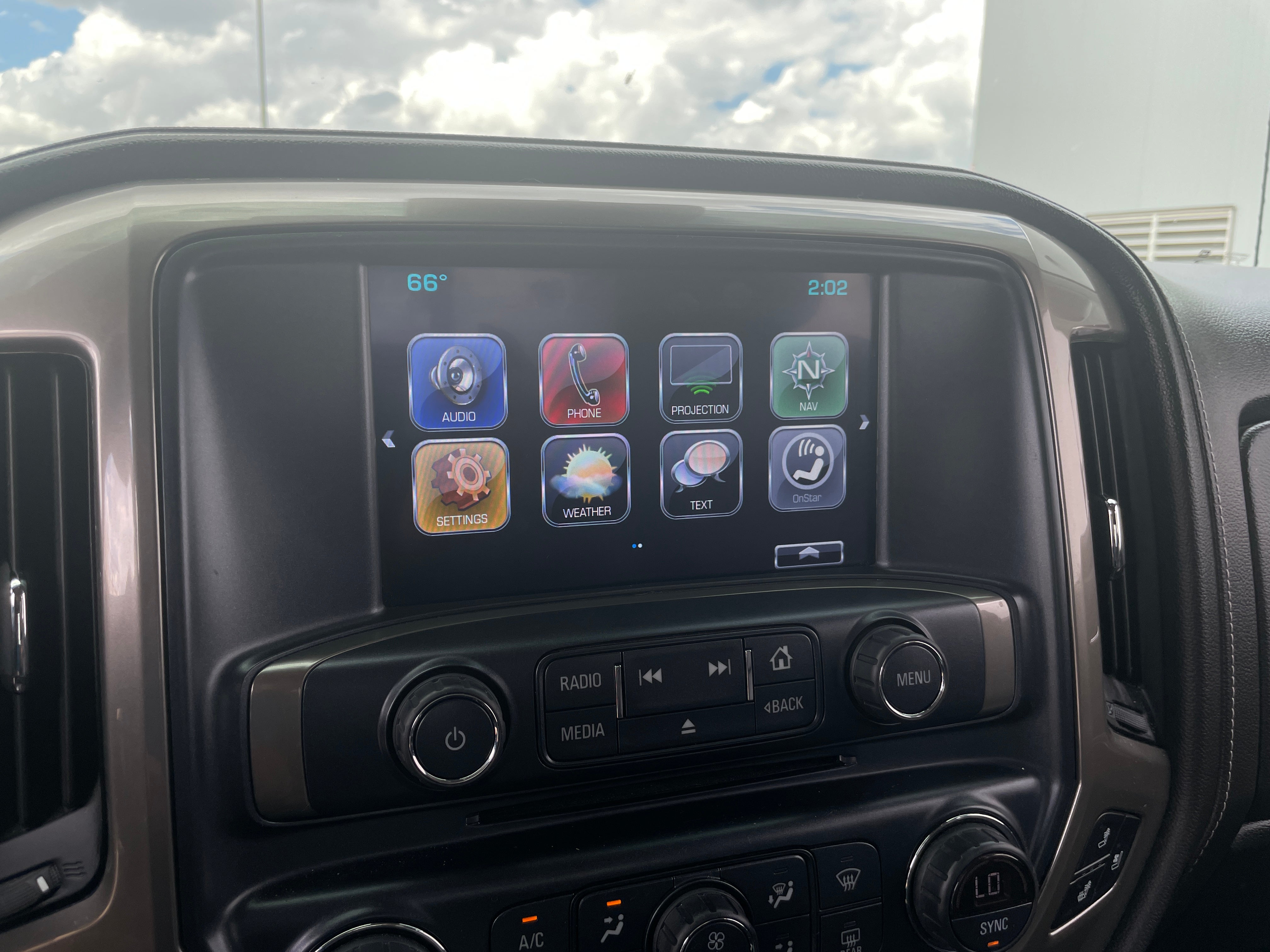 2019 Chevrolet Silverado 2500 High Country 3