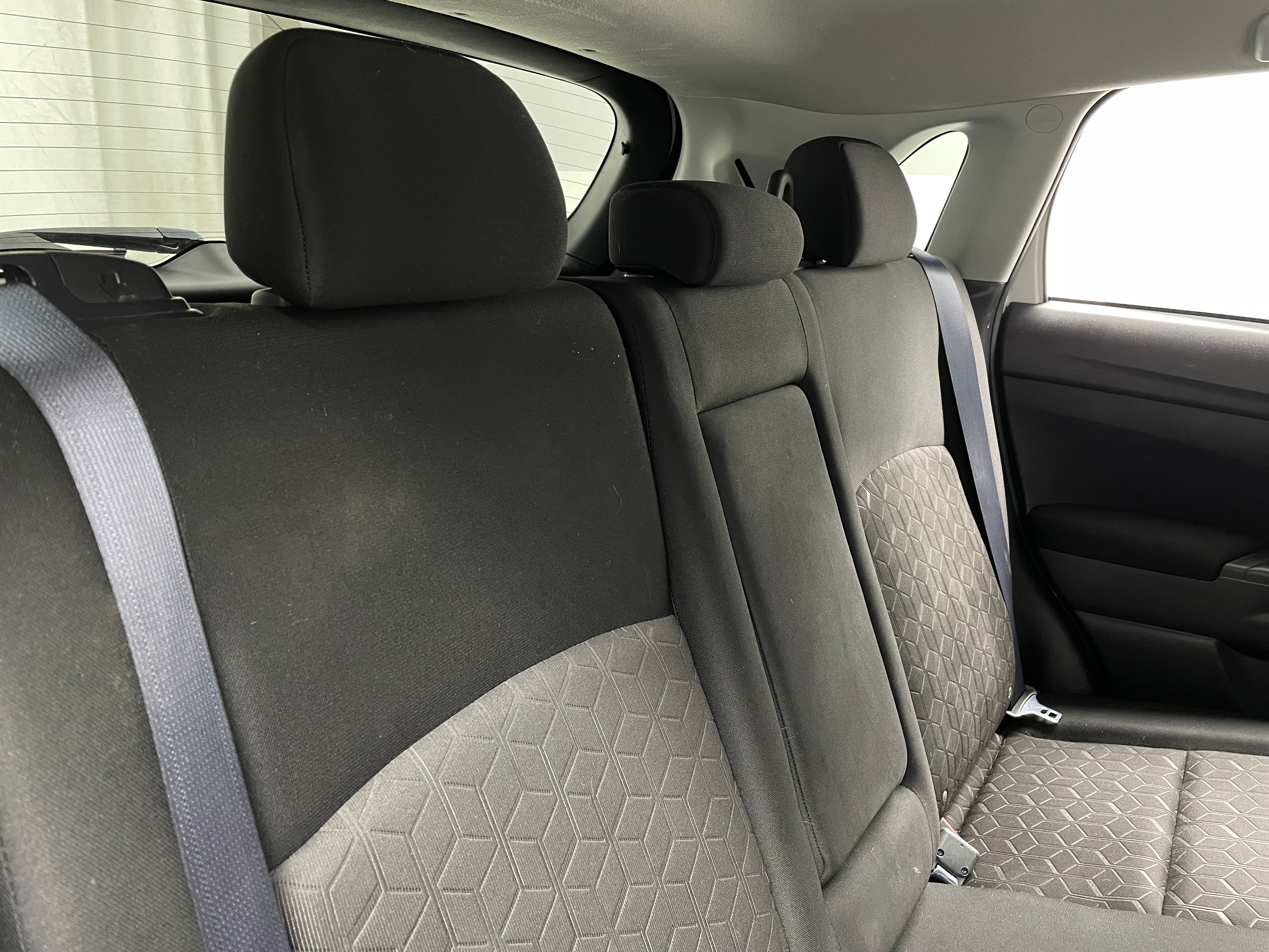 2020 Mitsubishi Outlander Sport ES 6