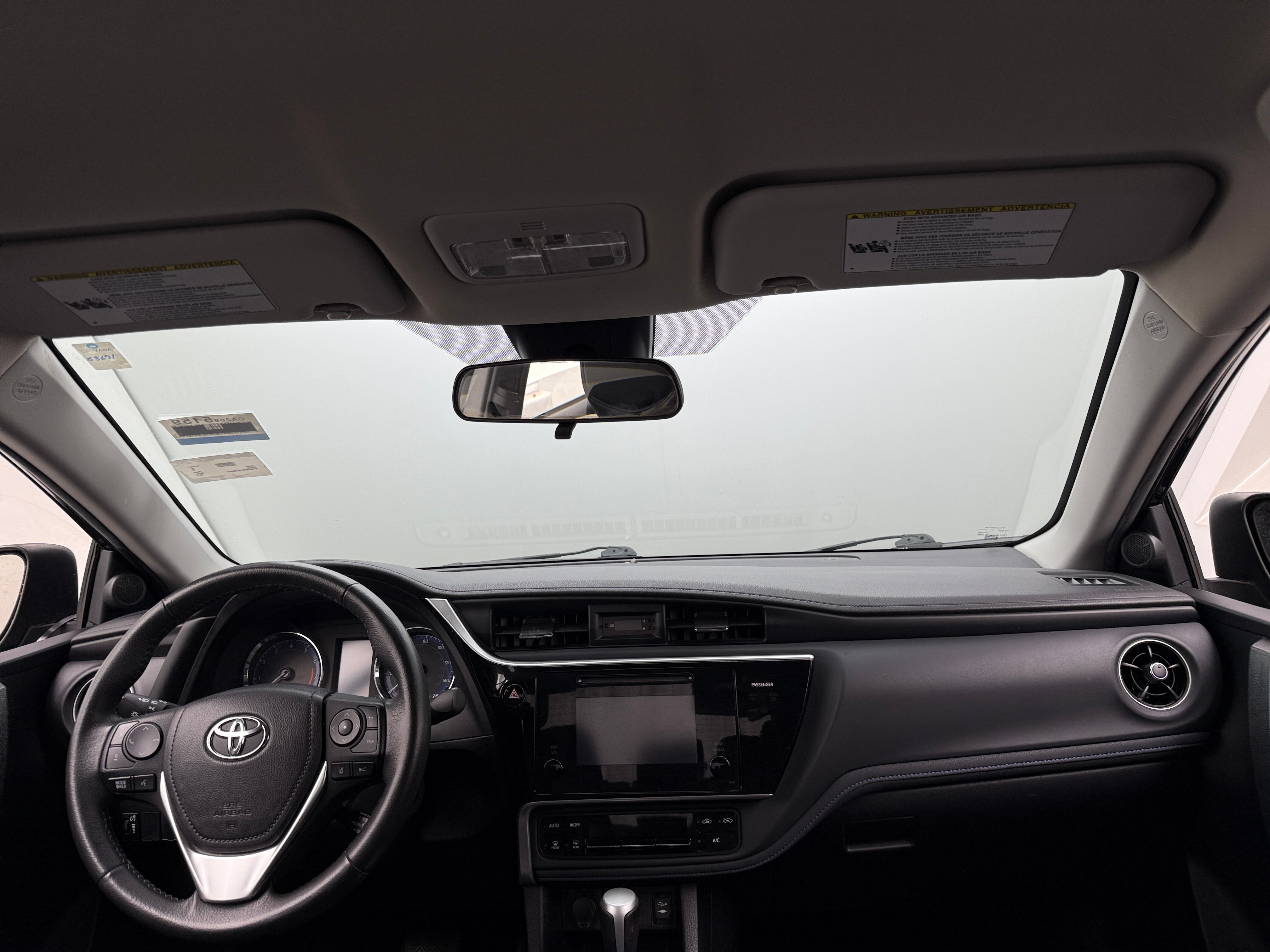 2017 Toyota Corolla SE 2