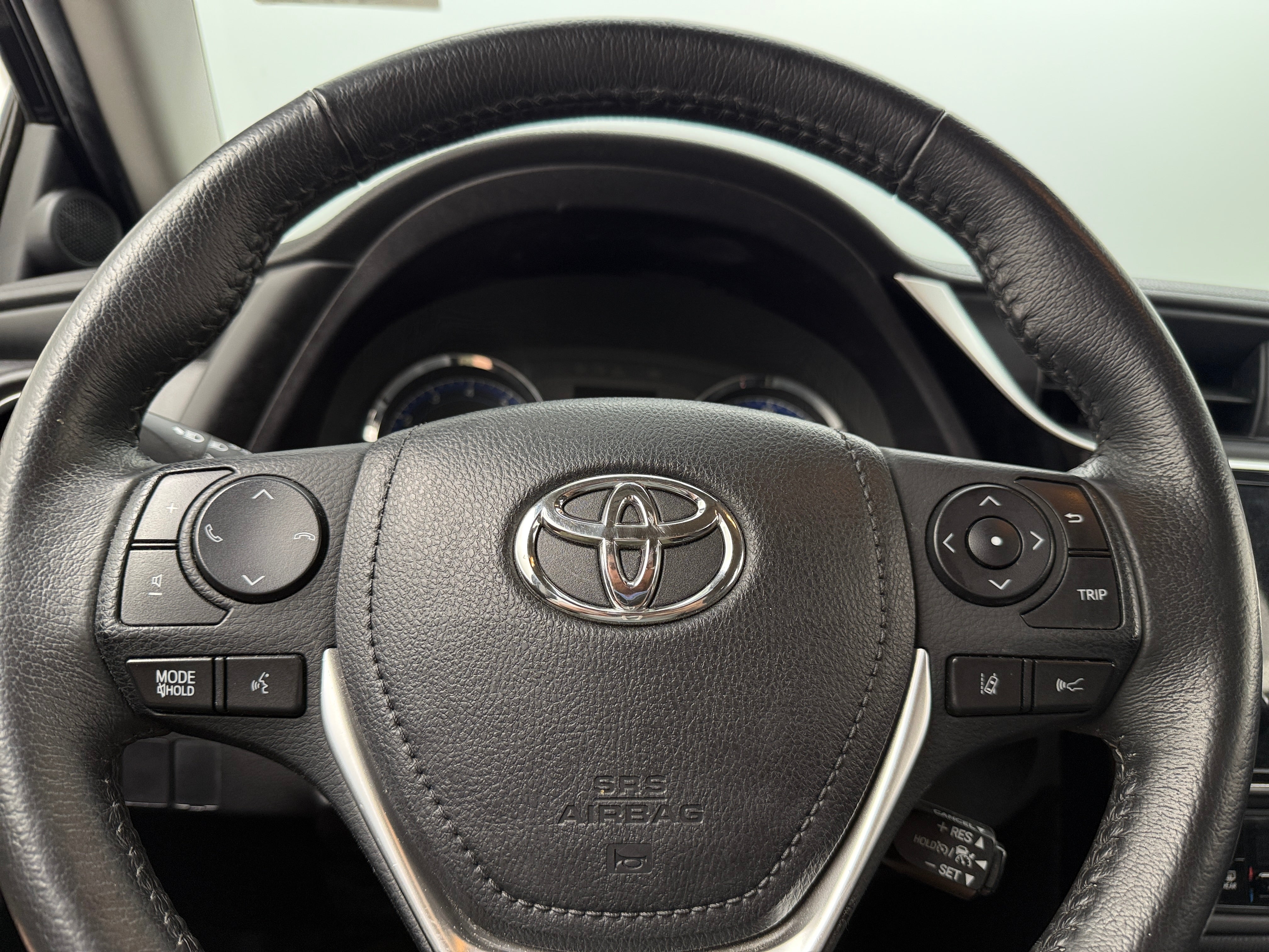 2017 Toyota Corolla SE 4