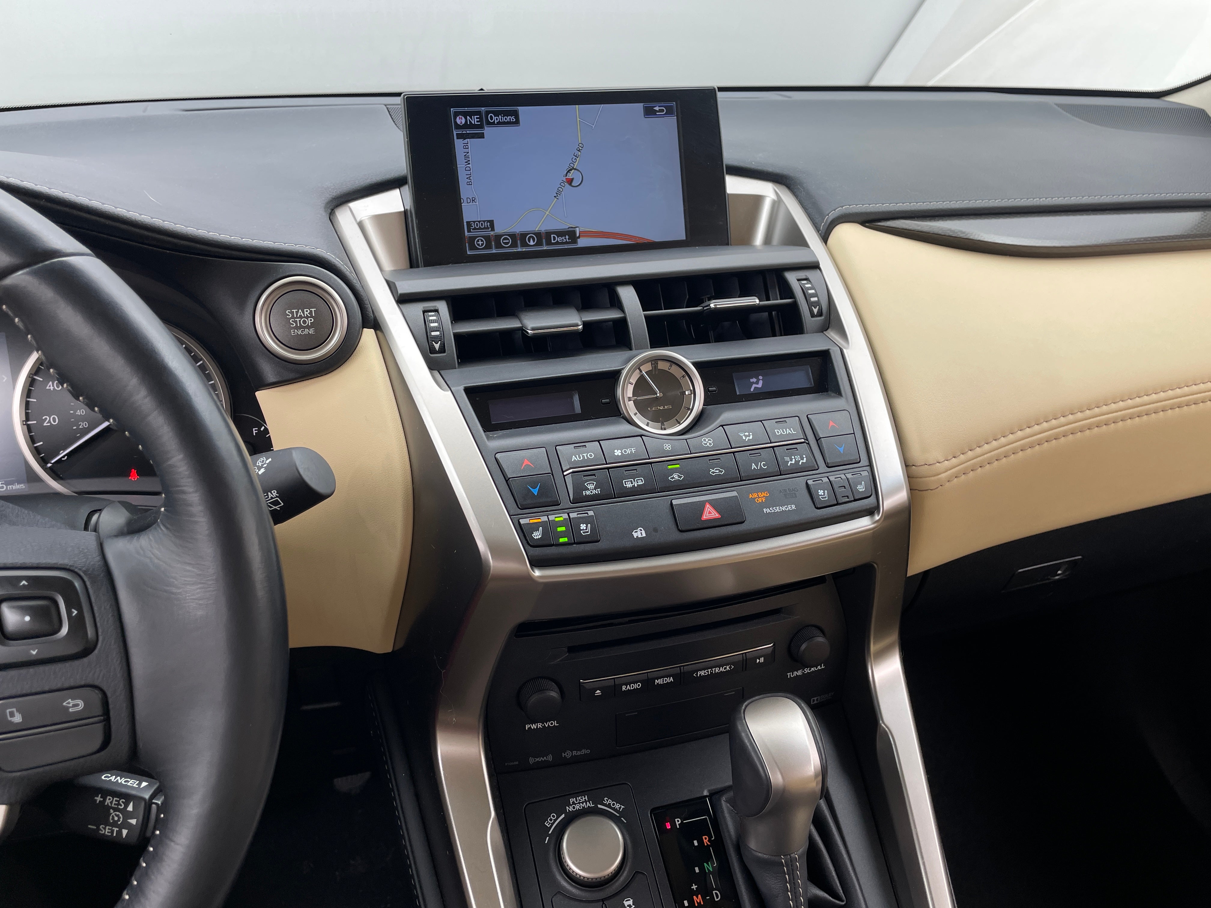 2015 Lexus NX 200t 3