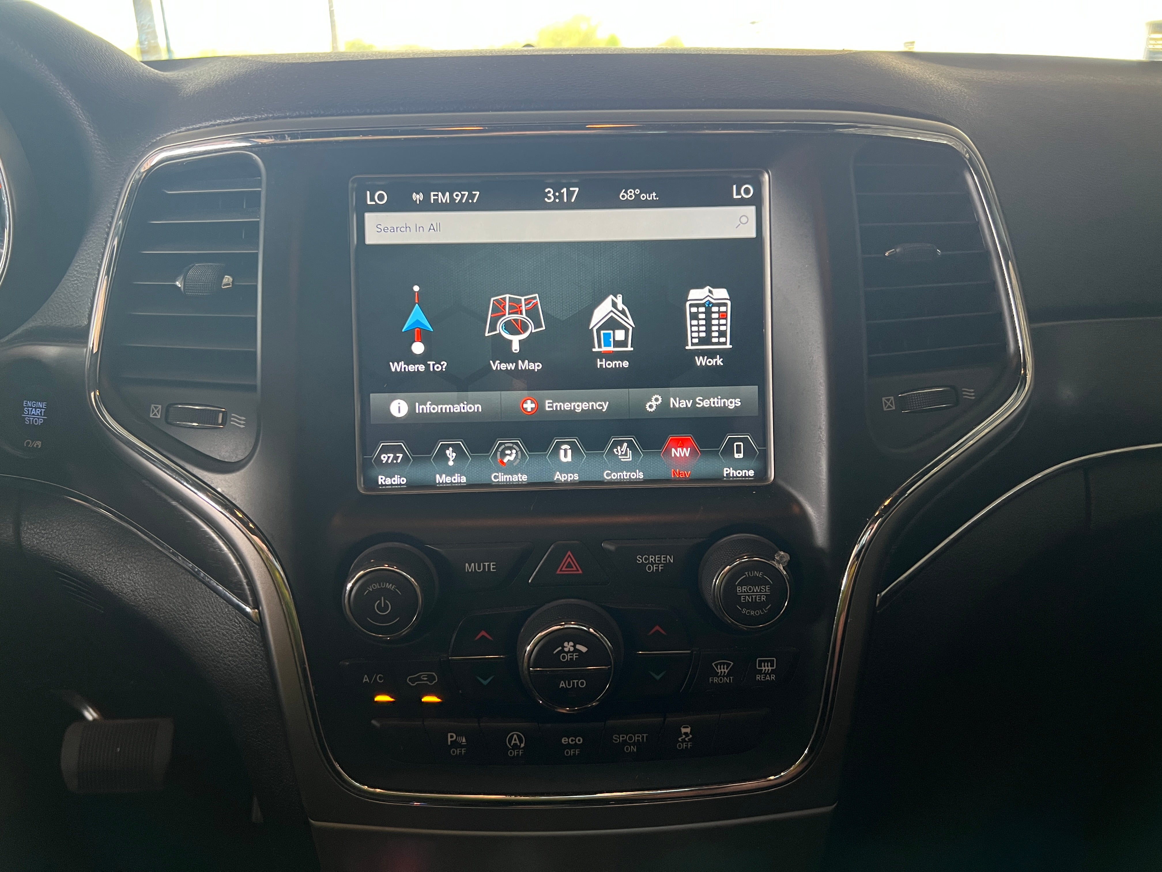 2018 Jeep Grand Cherokee Limited Edition 3
