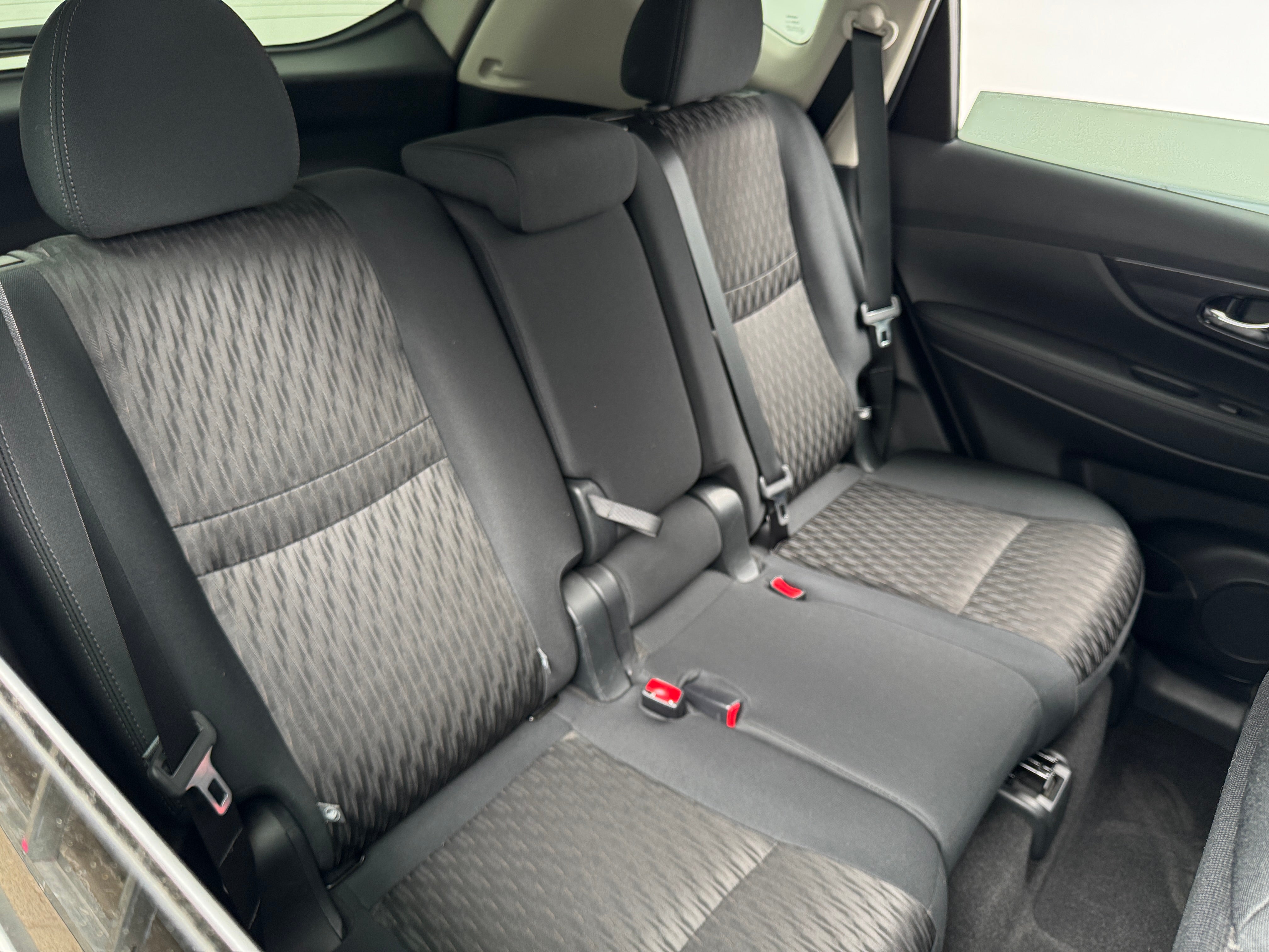 2020 Nissan Rogue SV 6