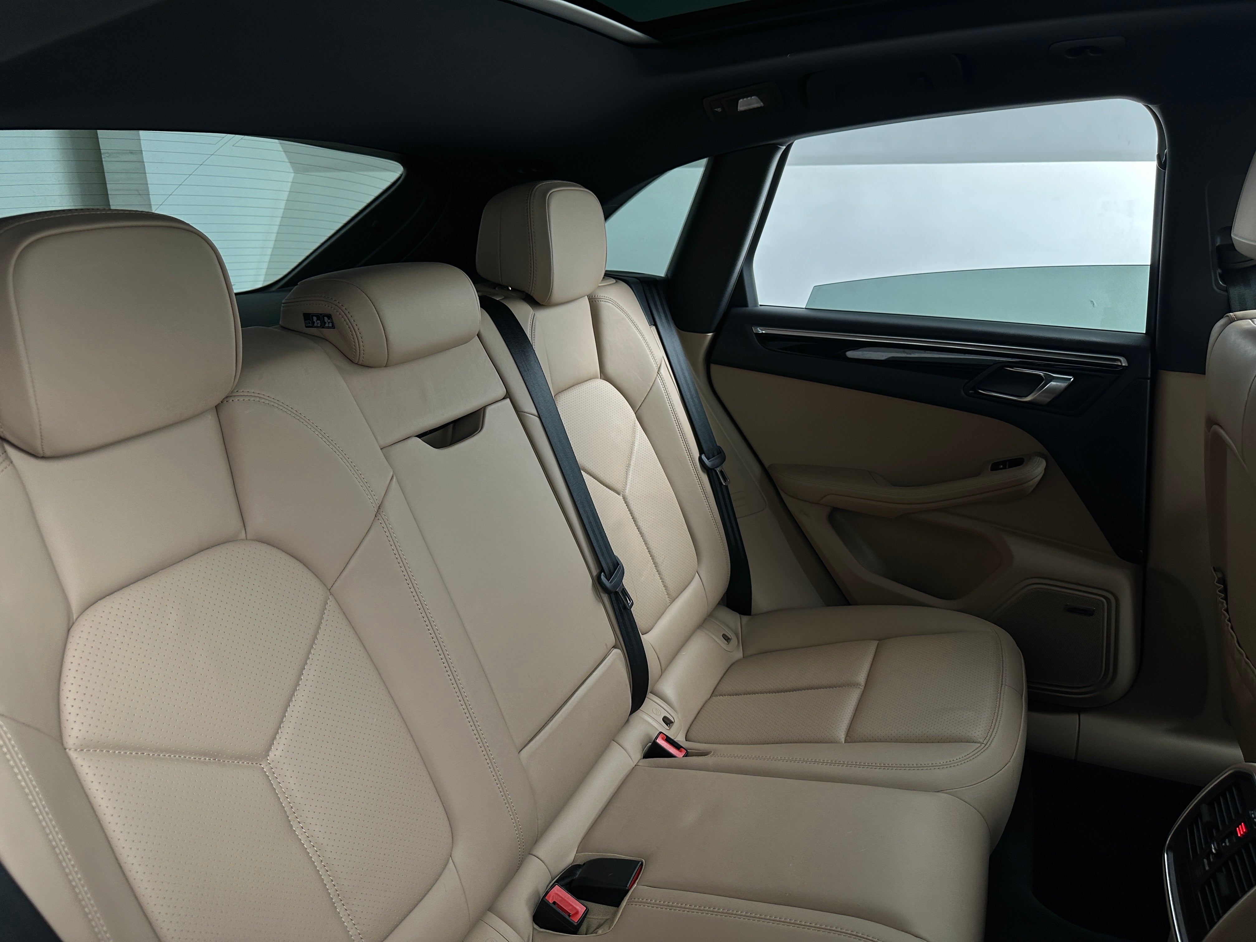 2021 Porsche Macan Base 5