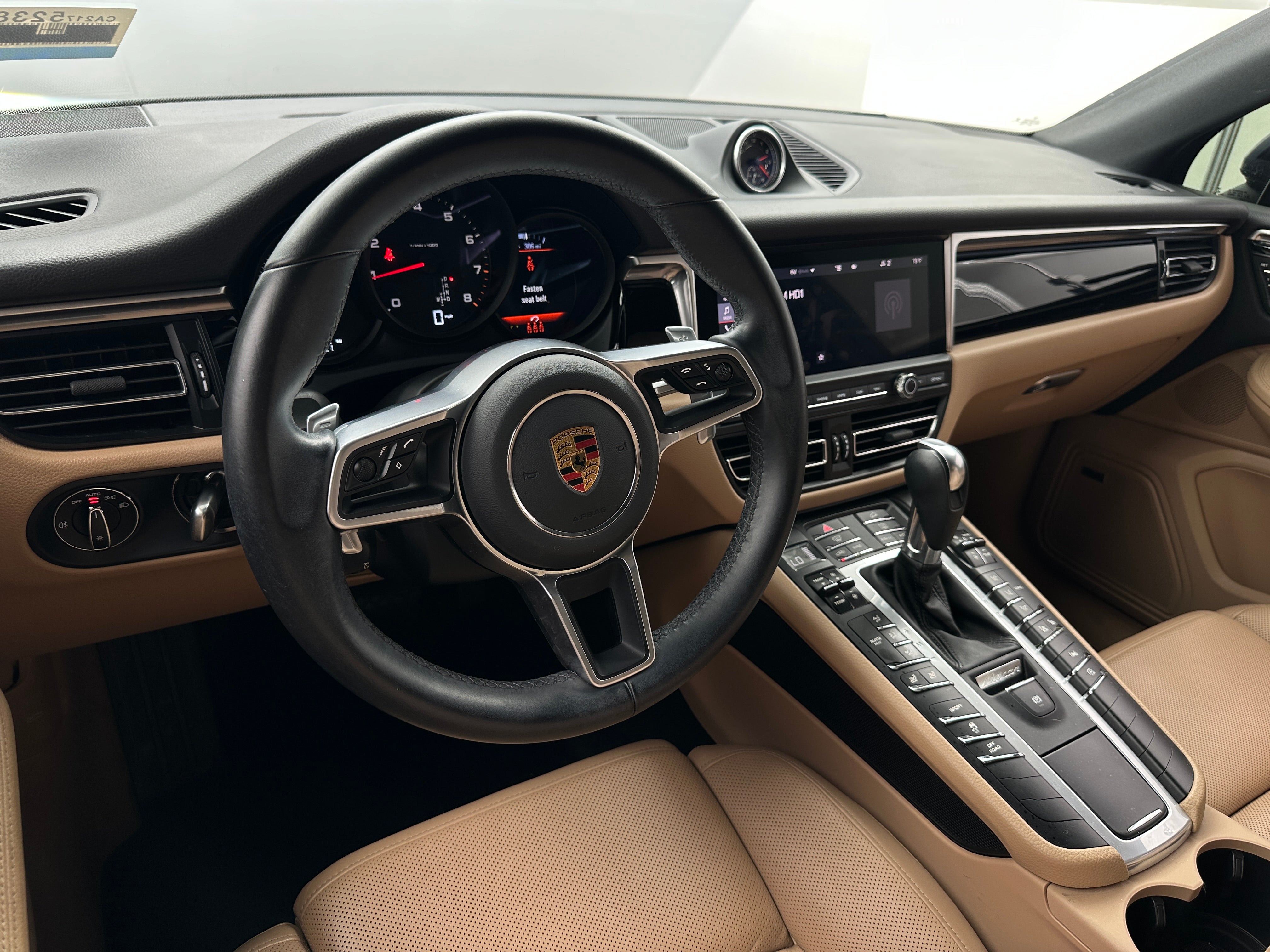 2021 Porsche Macan Base 2