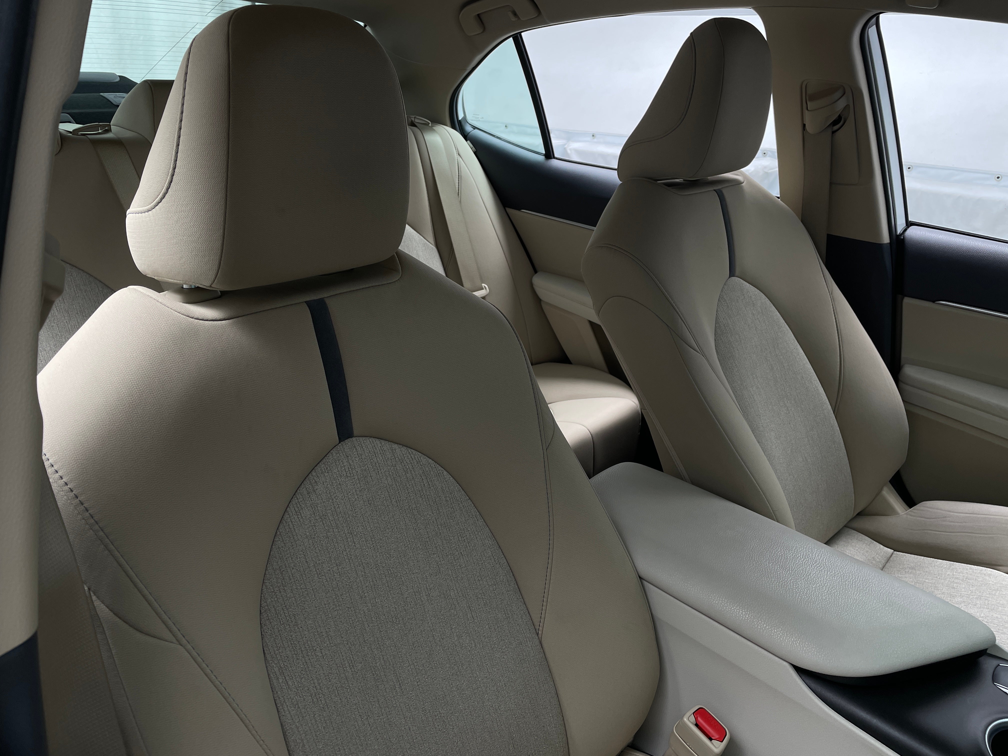 2023 Toyota Camry LE 2