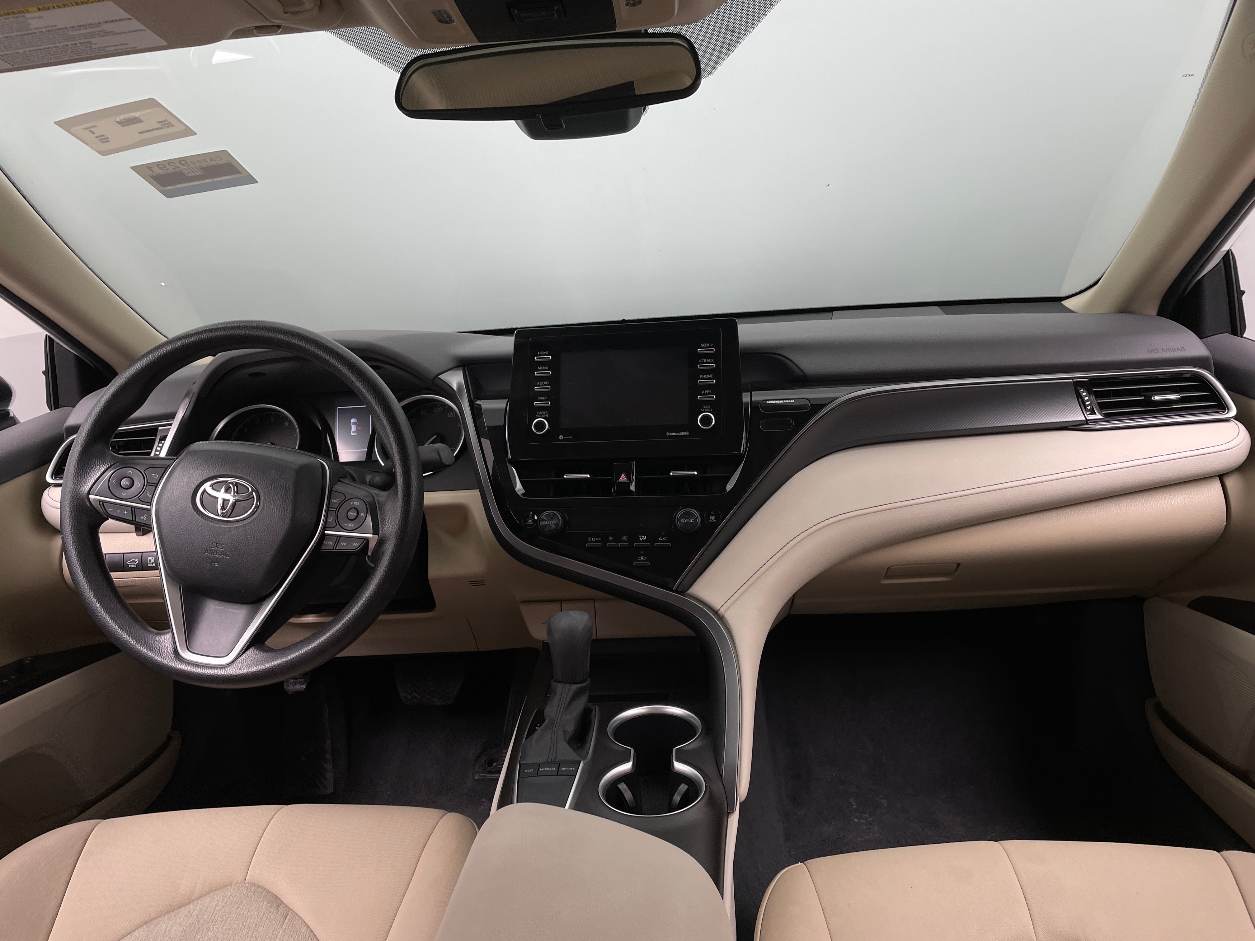 2023 Toyota Camry LE 3