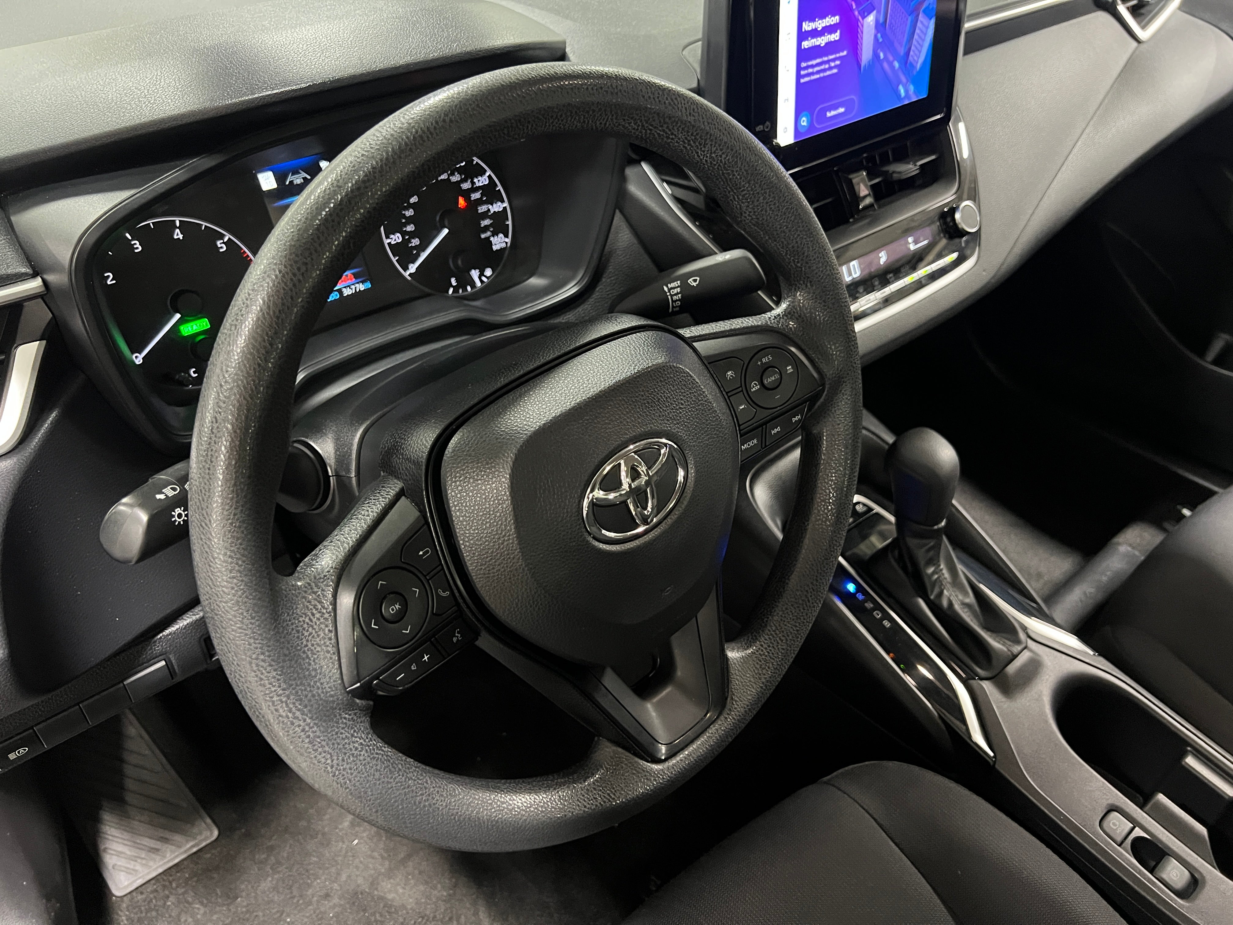 2023 Toyota Corolla LE 5