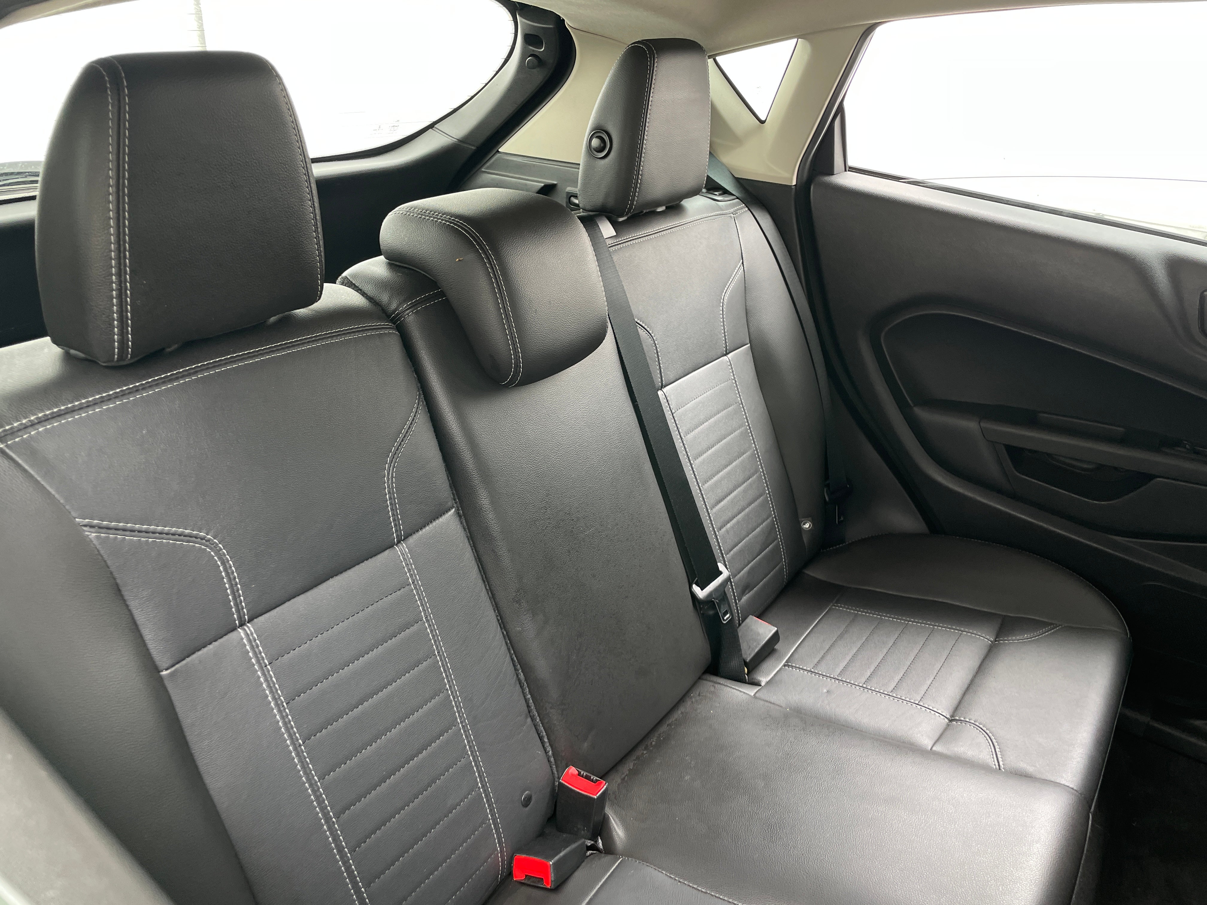 2015 Ford Fiesta Titanium 5