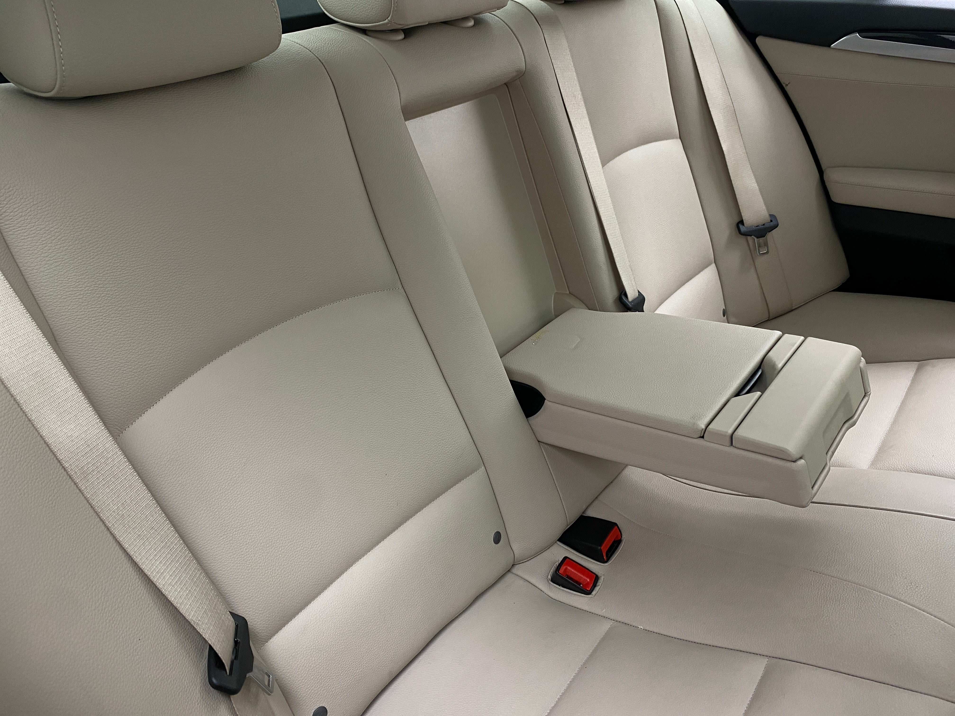 2012 BMW 5 Series 528i 5
