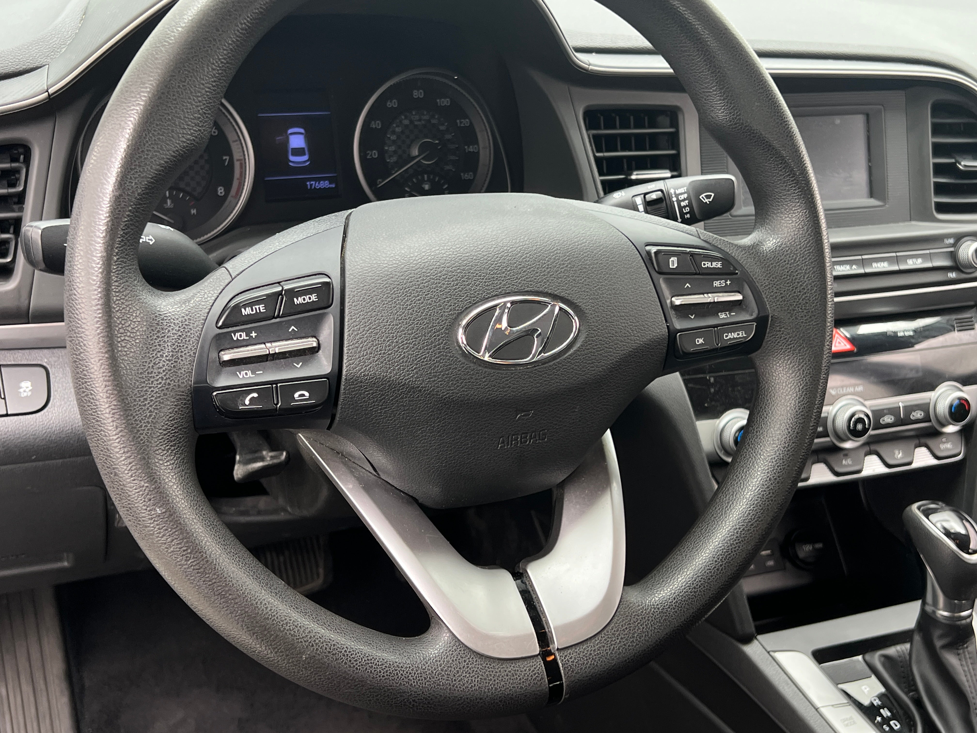 Thumbnail: 2020 Hyundai Elantra - 5
