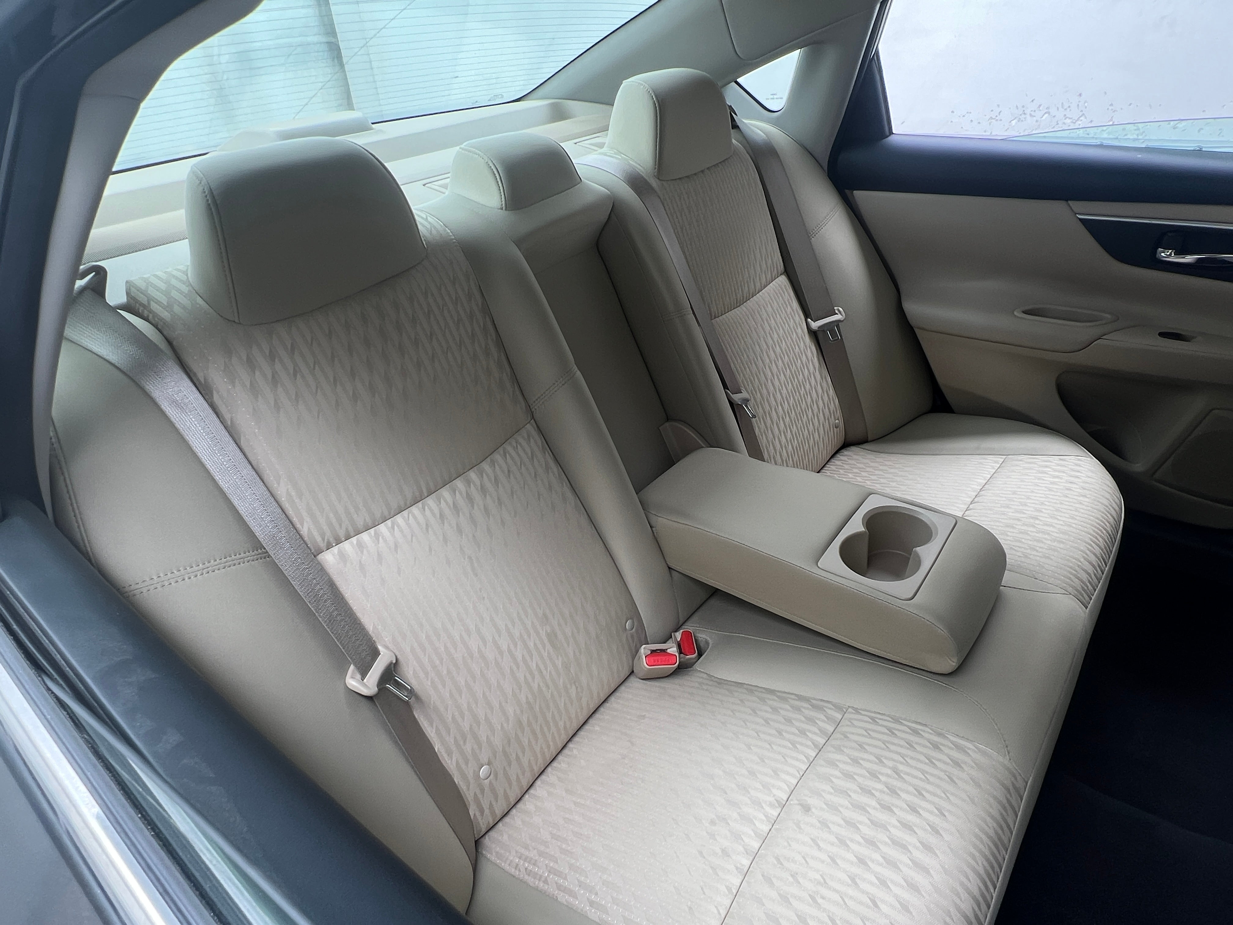2016 Nissan Altima SV 6