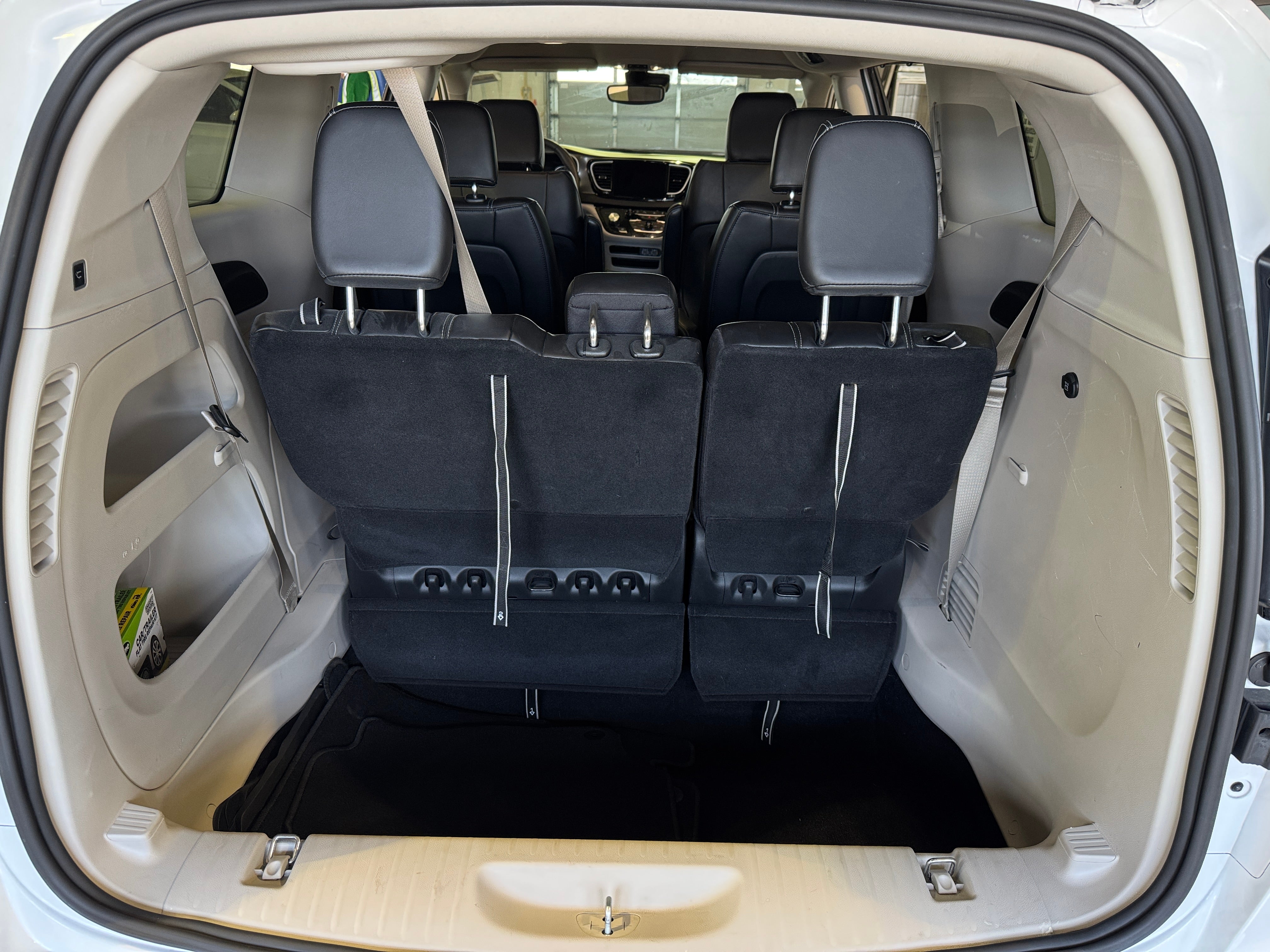 2024 Chrysler Pacifica Touring L 6