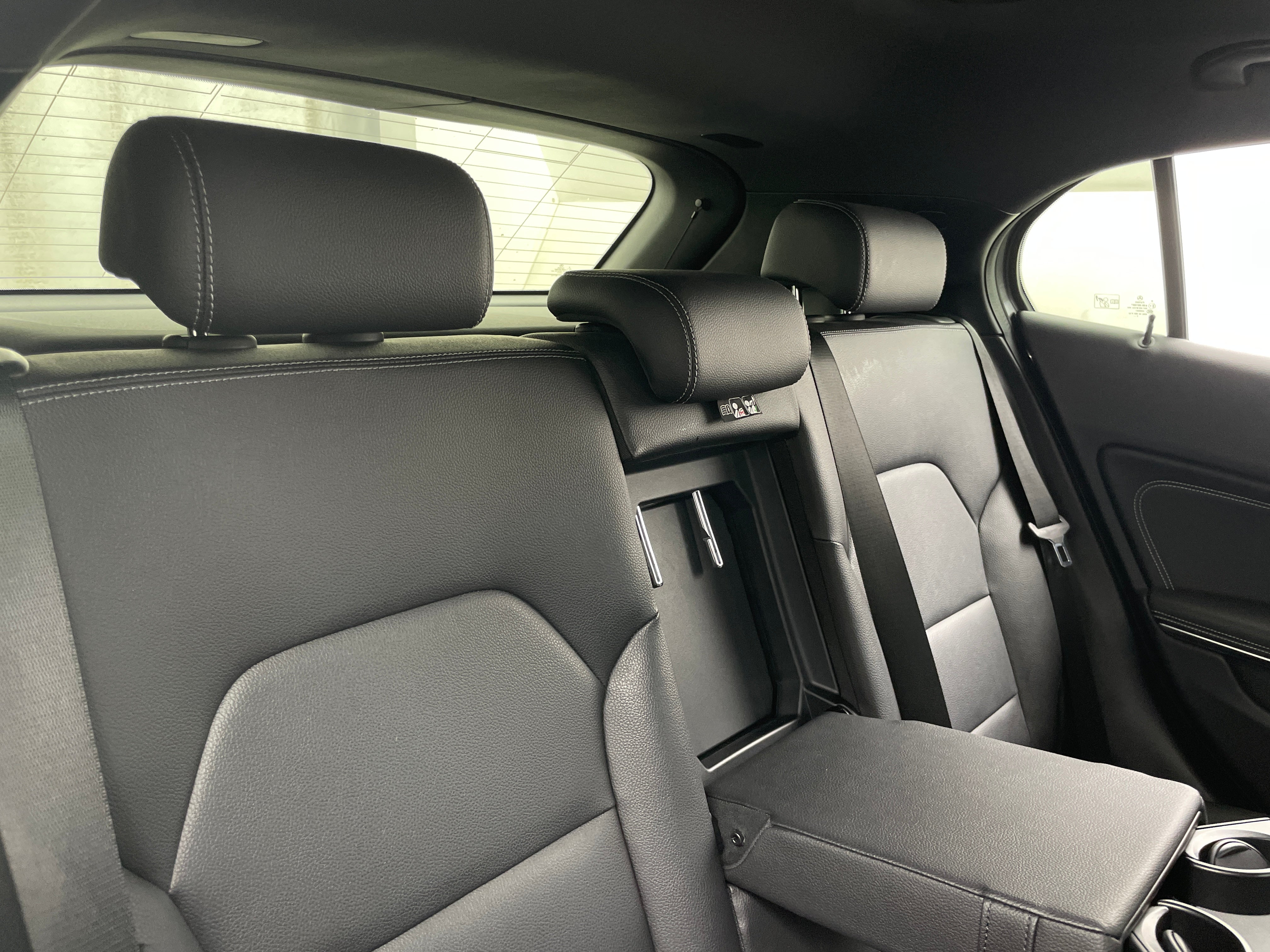 2018 Mercedes-Benz GLA 250 4MATIC 5