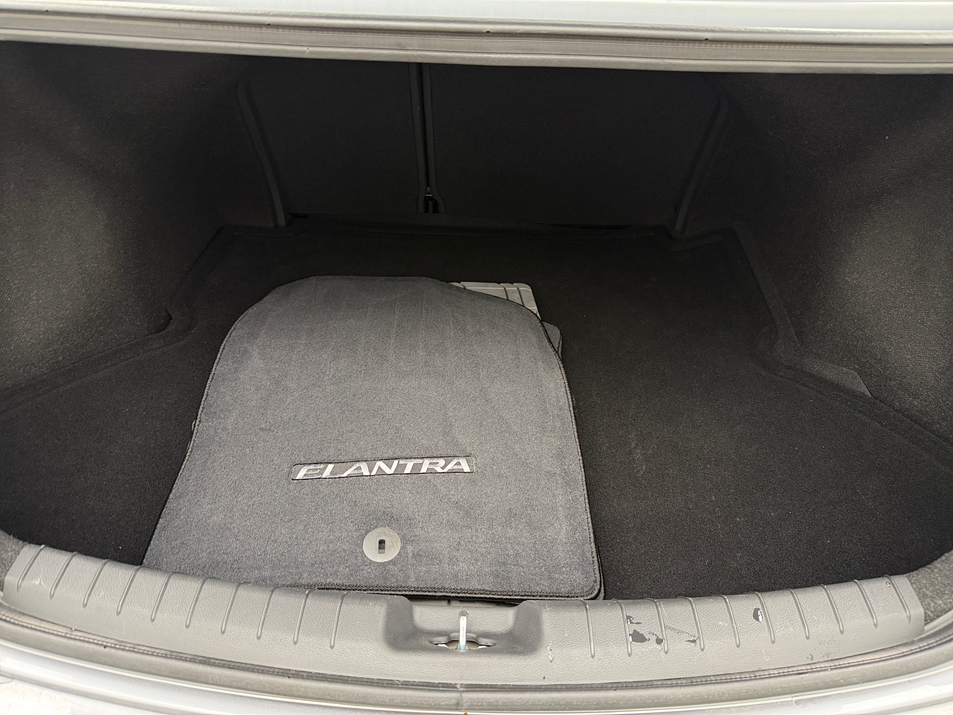 2017 Hyundai Elantra SE 7