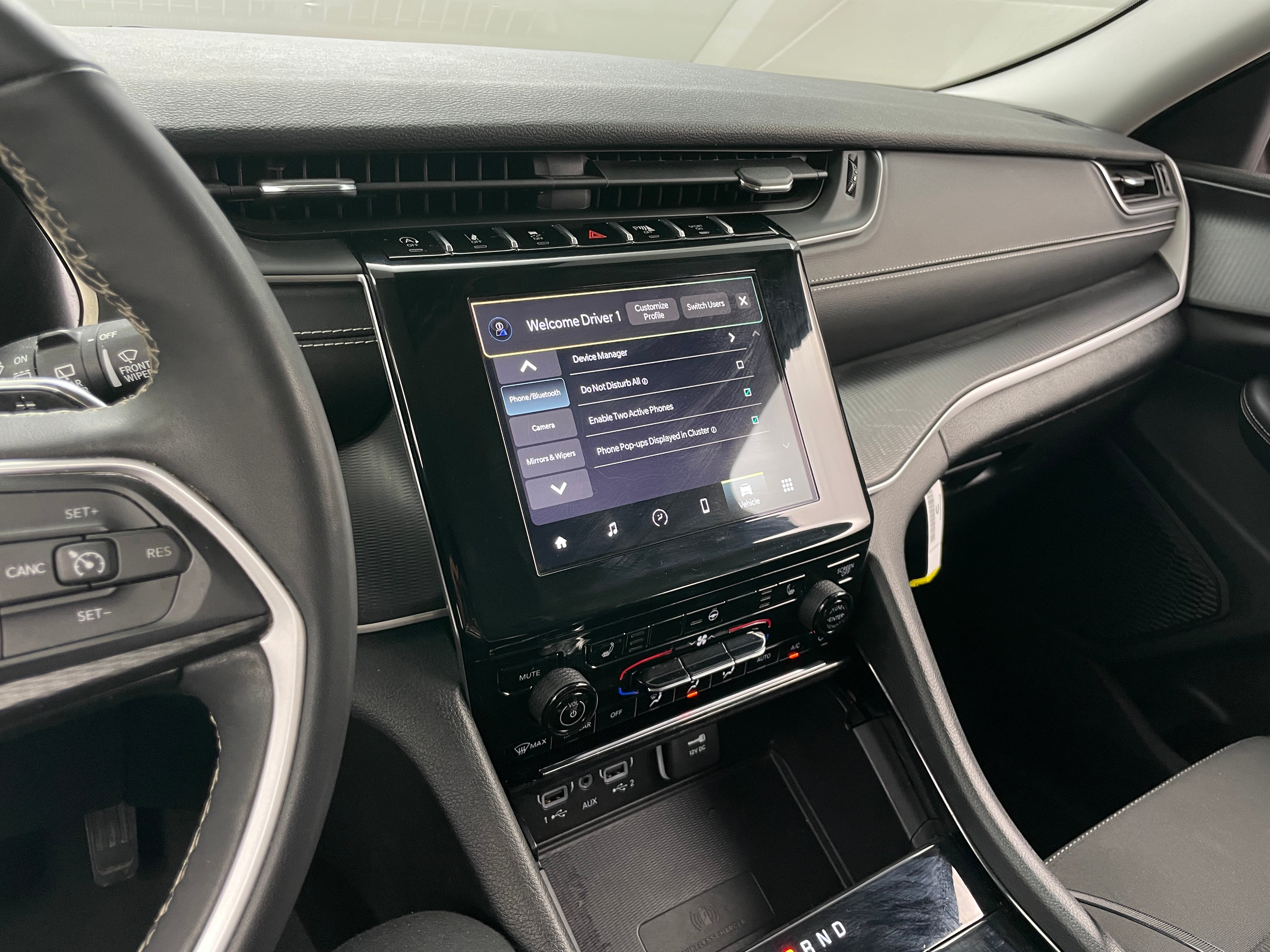 2023 Jeep Grand Cherokee Laredo 4
