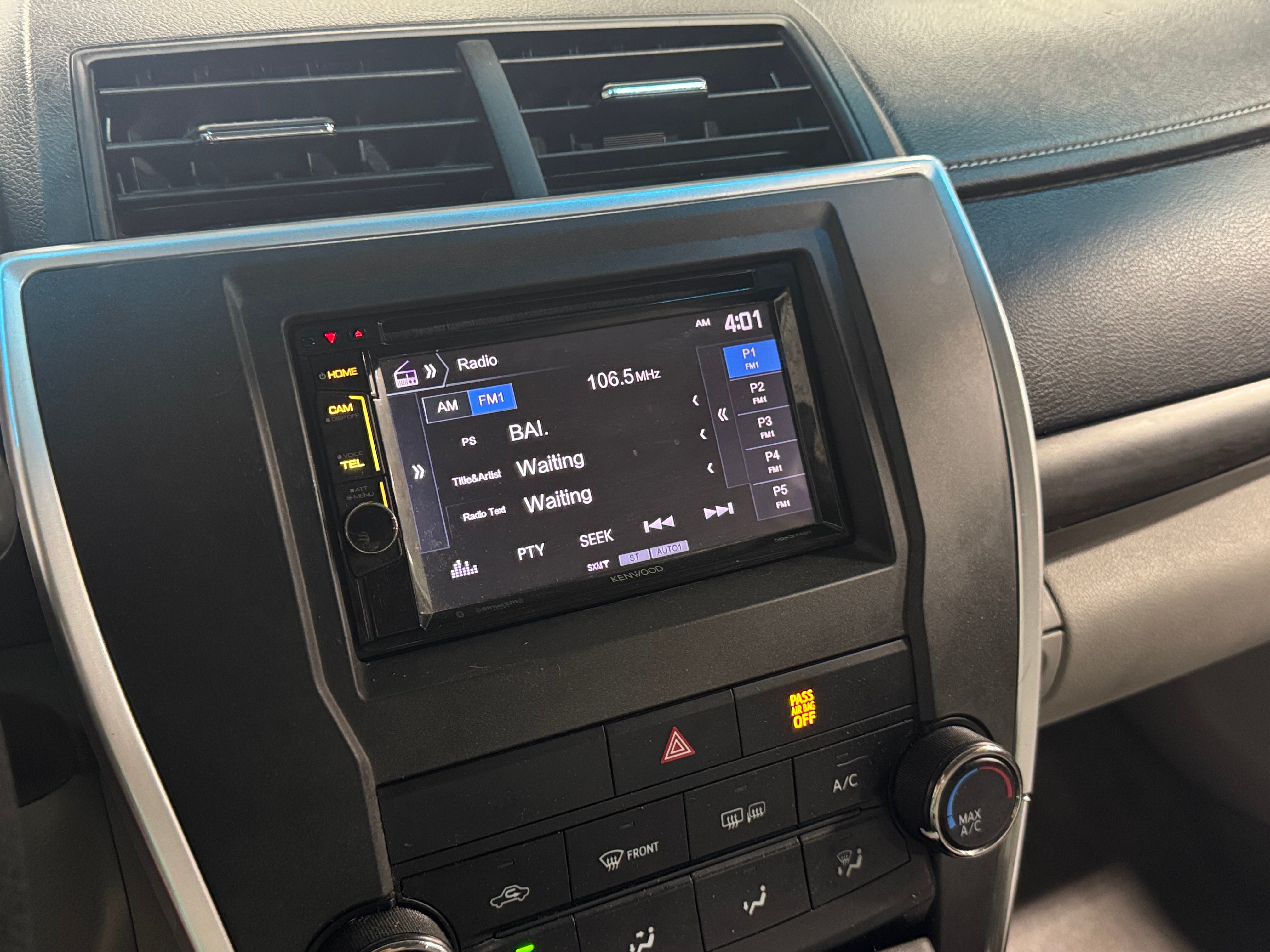 2016 Toyota Camry LE 4