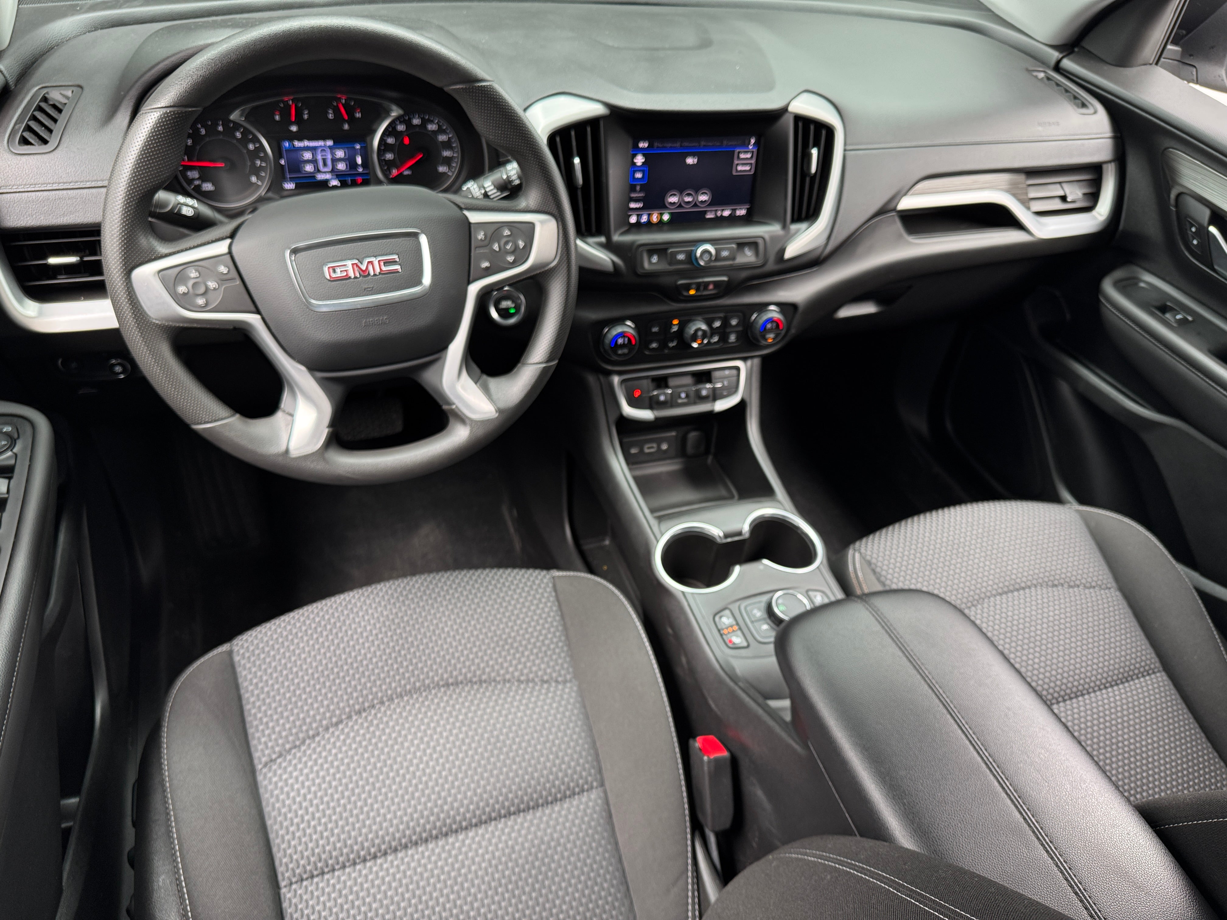 2022 GMC Terrain SLE 3