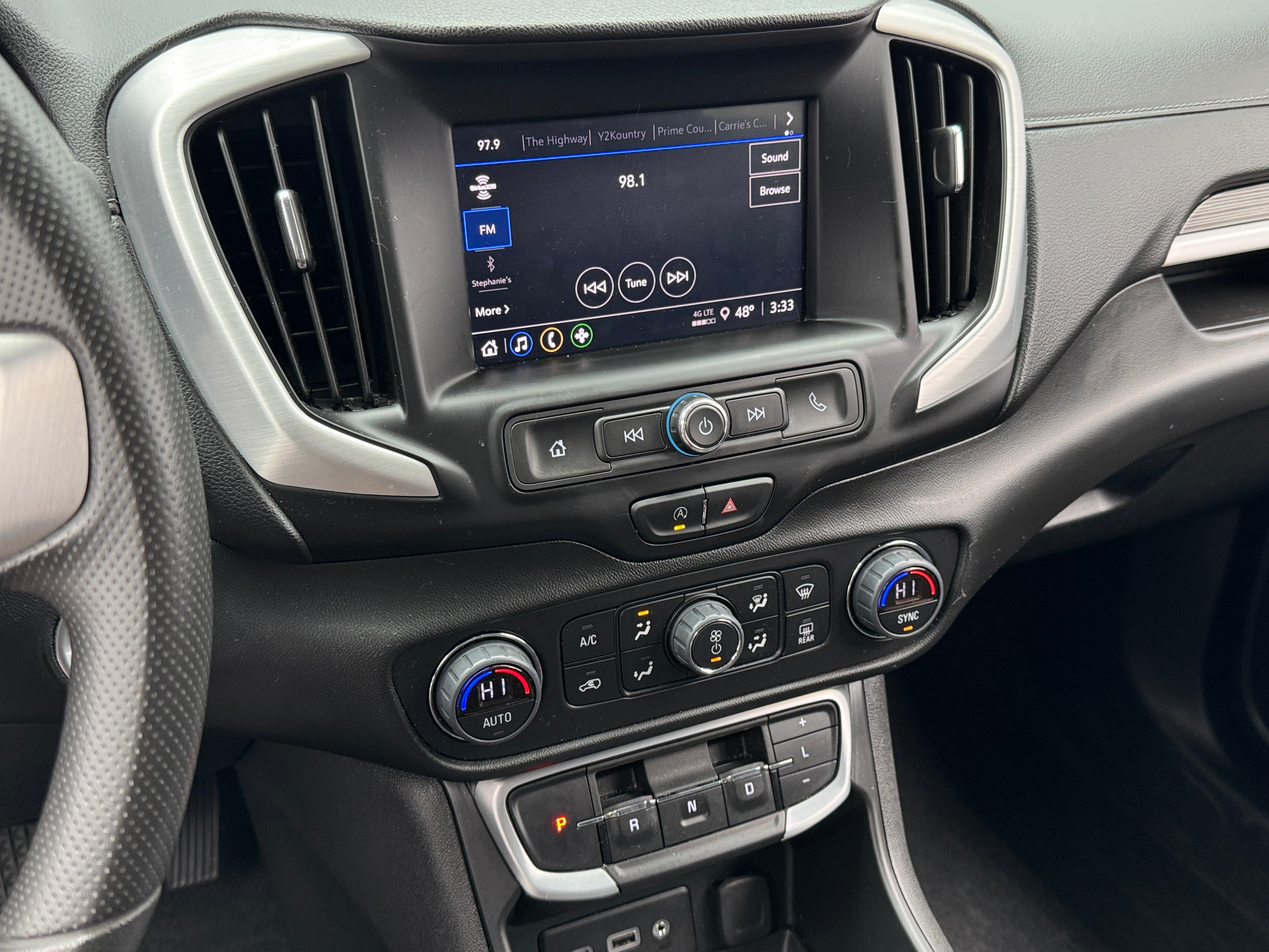 2022 GMC Terrain SLE 4