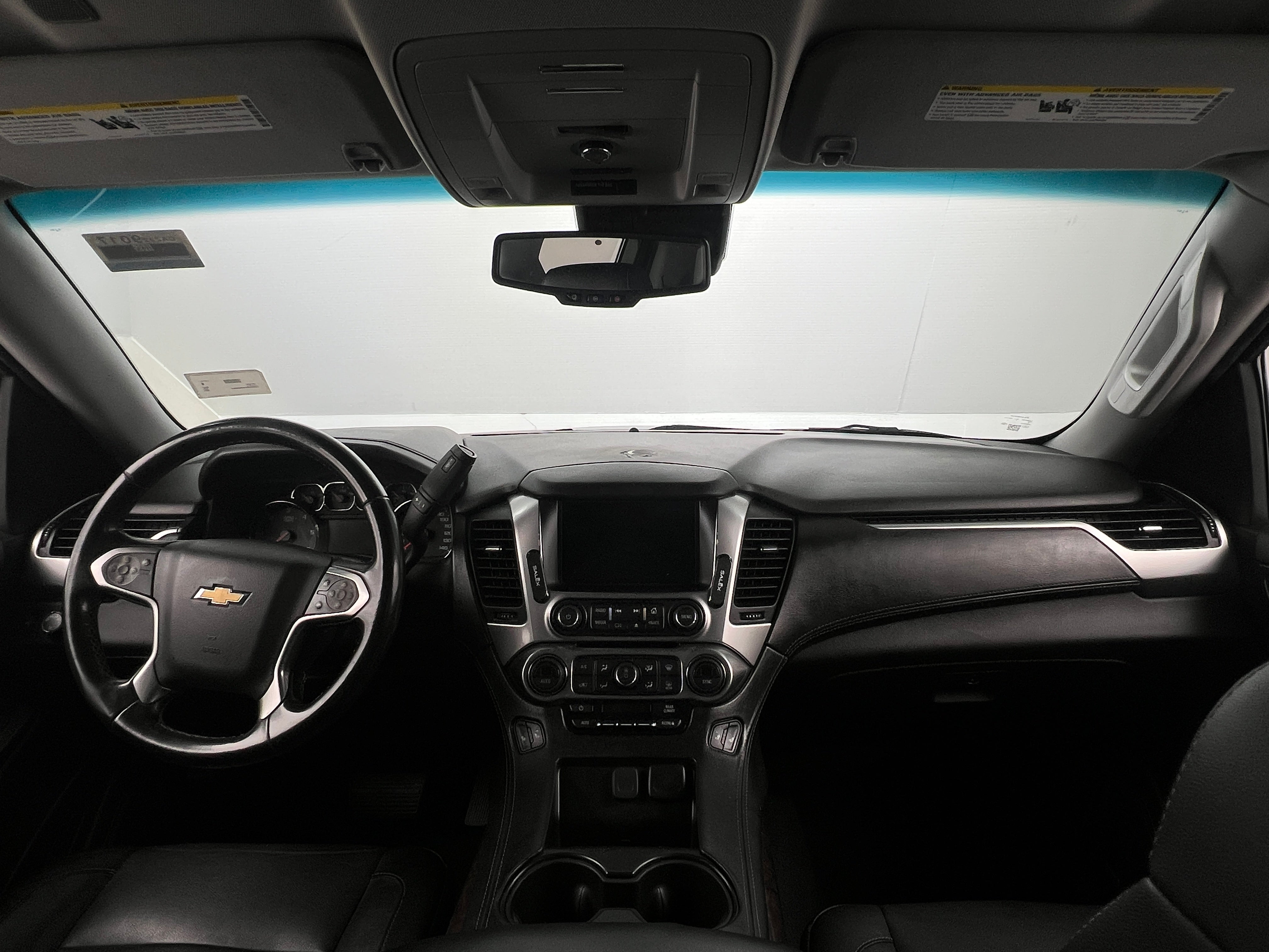 2019 Chevrolet Suburban LT 2