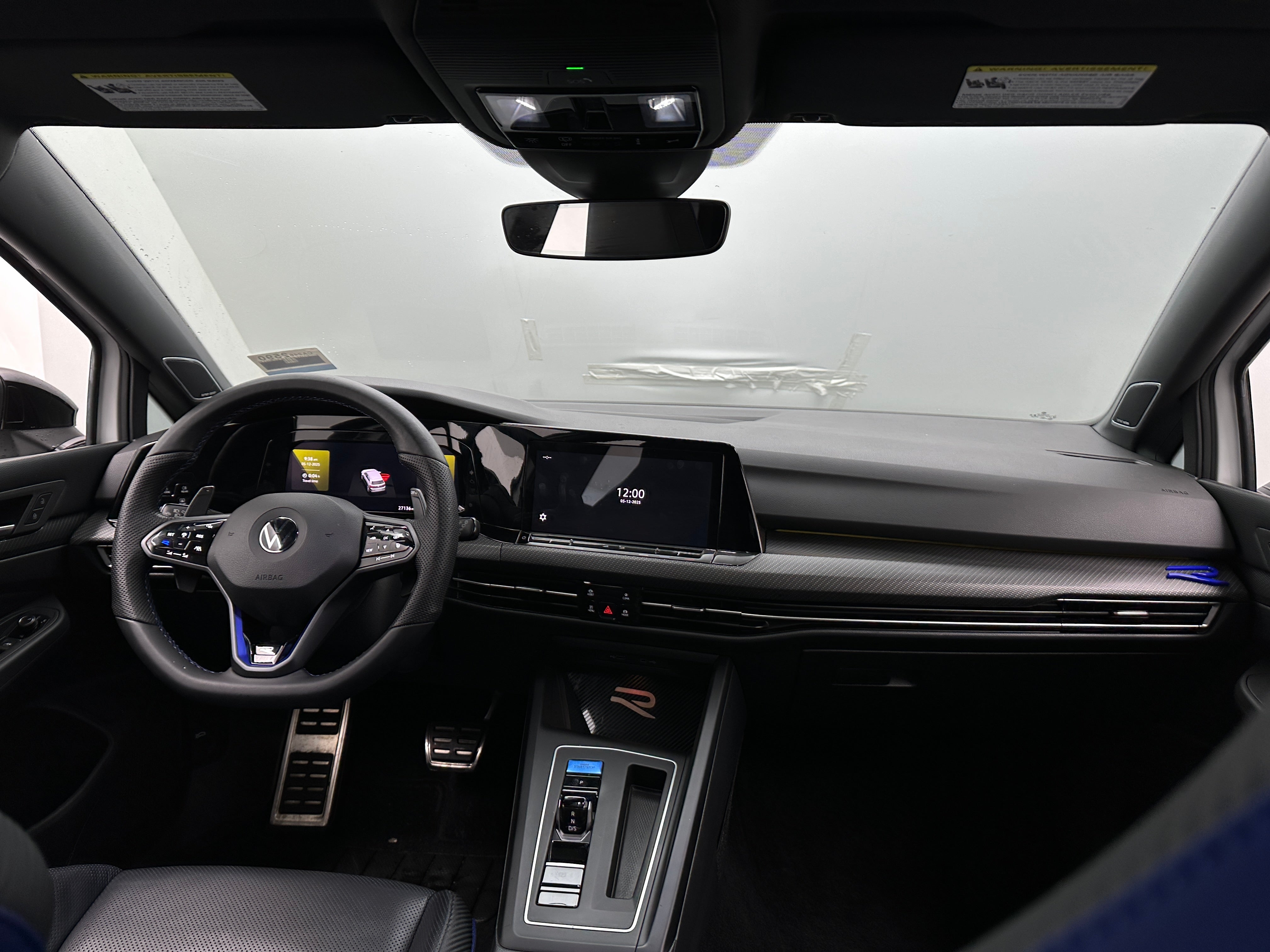2022 Volkswagen Golf R 2