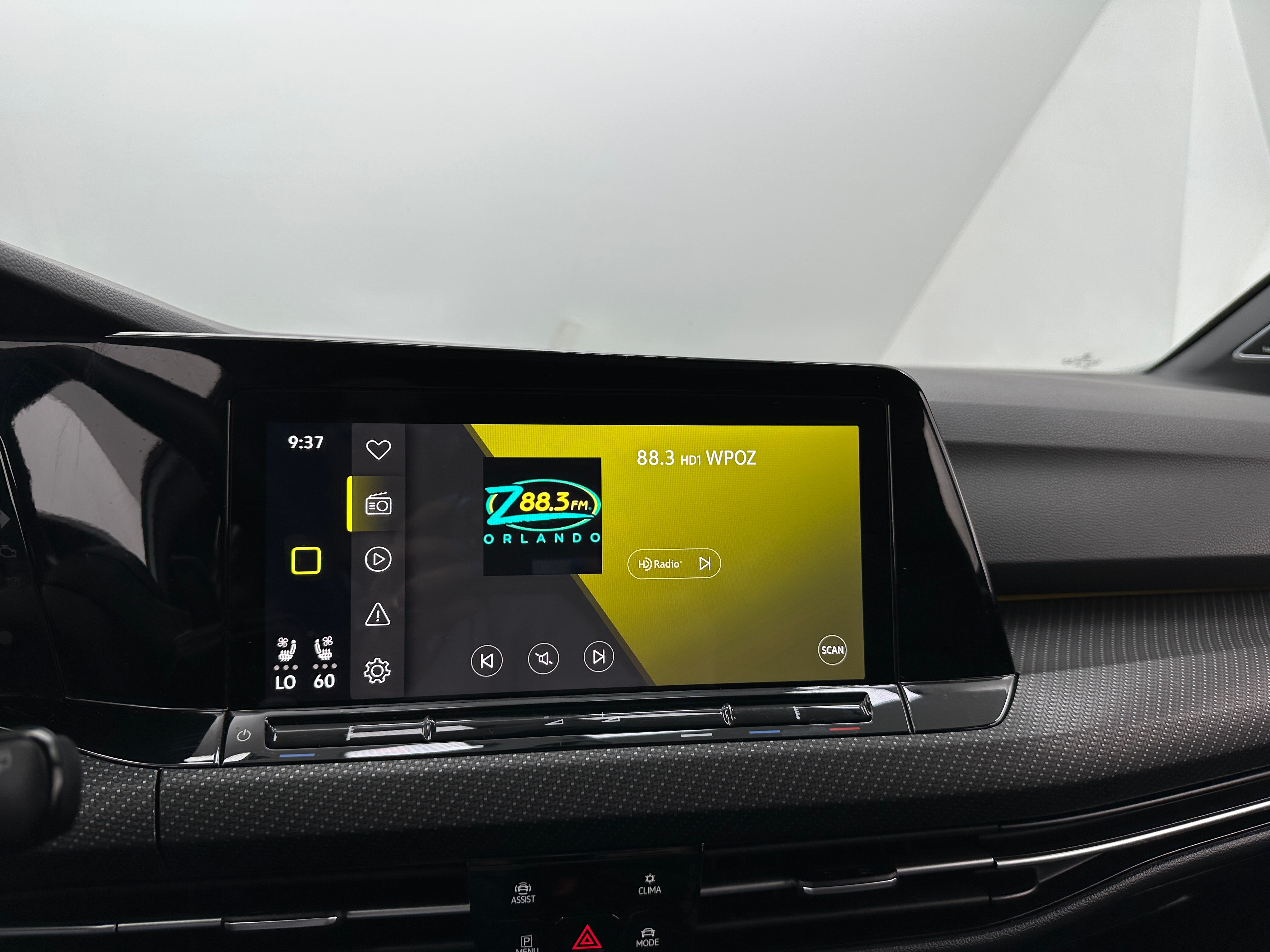 2022 Volkswagen Golf R 3