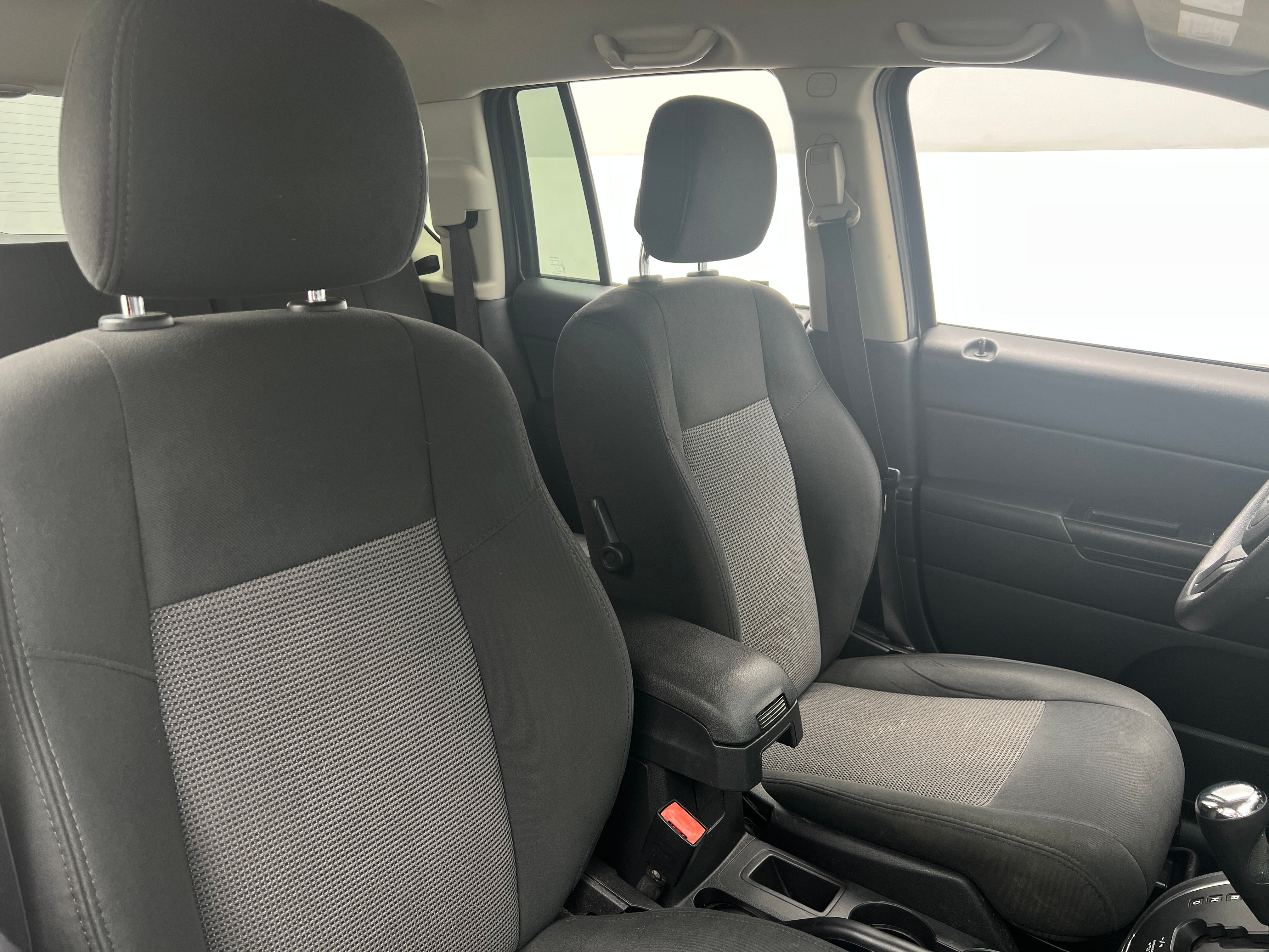 2016 Jeep Compass Sport 2