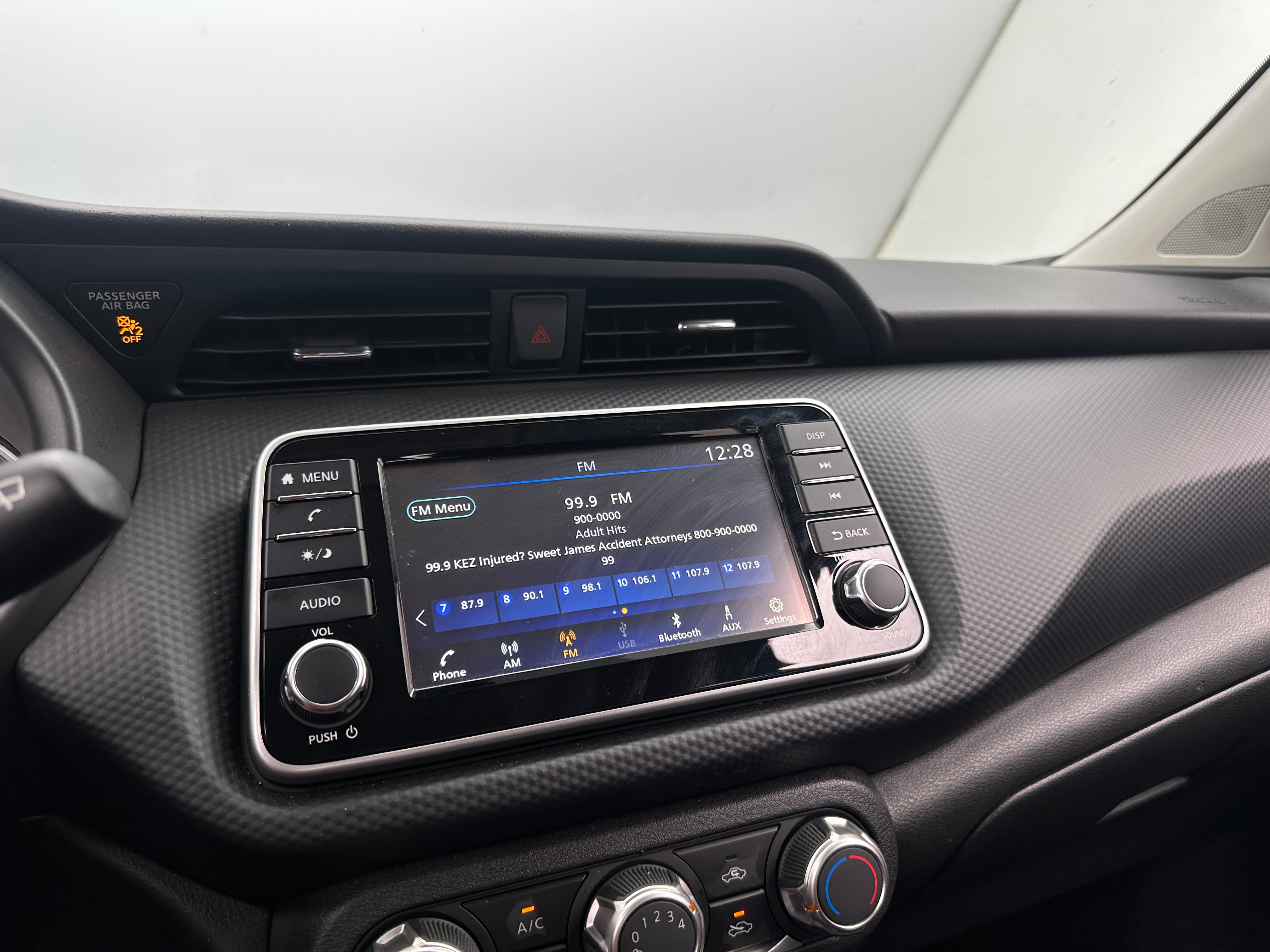 2024 Nissan Kicks S 4