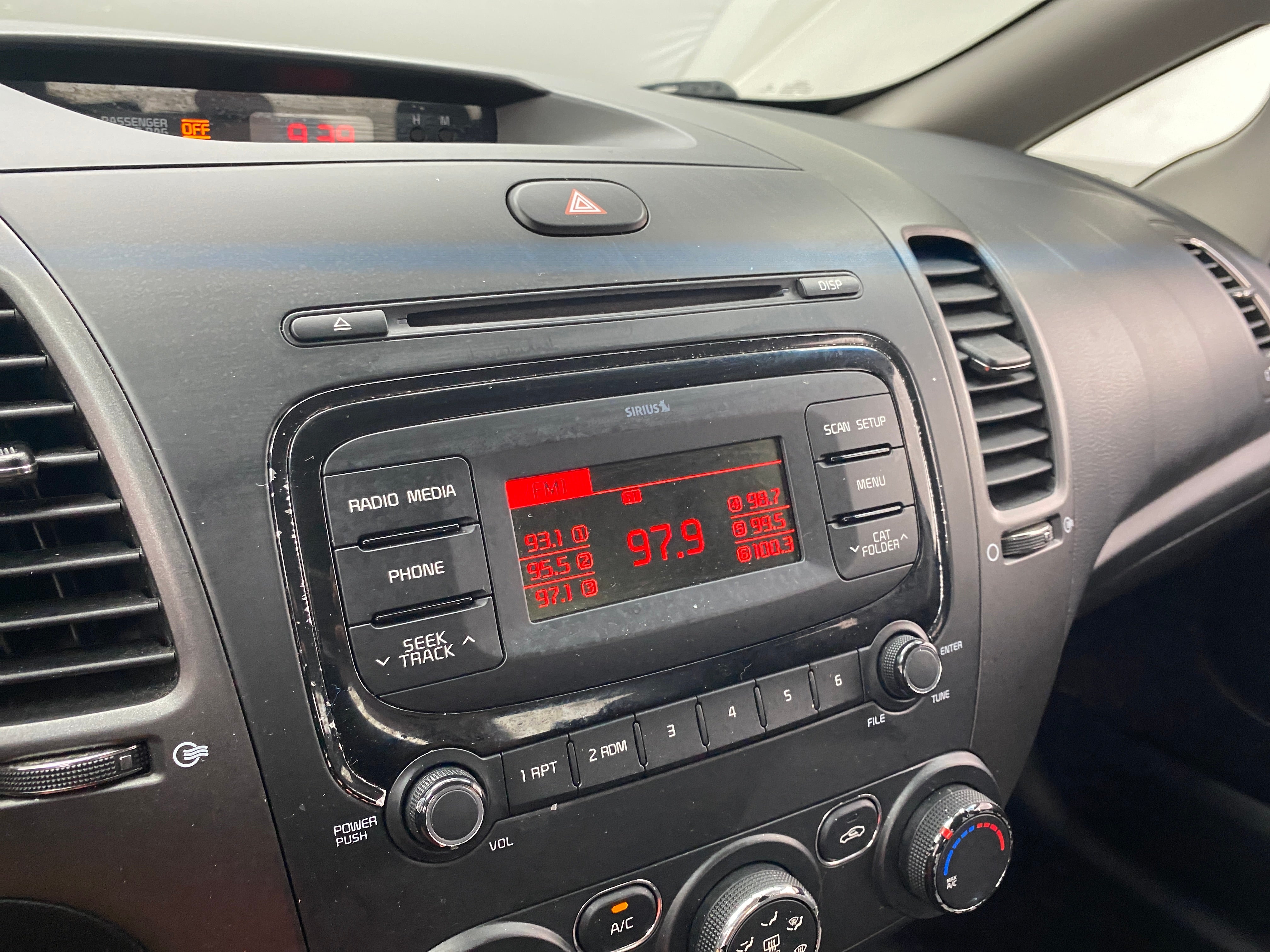 2017 Kia Forte LX 4