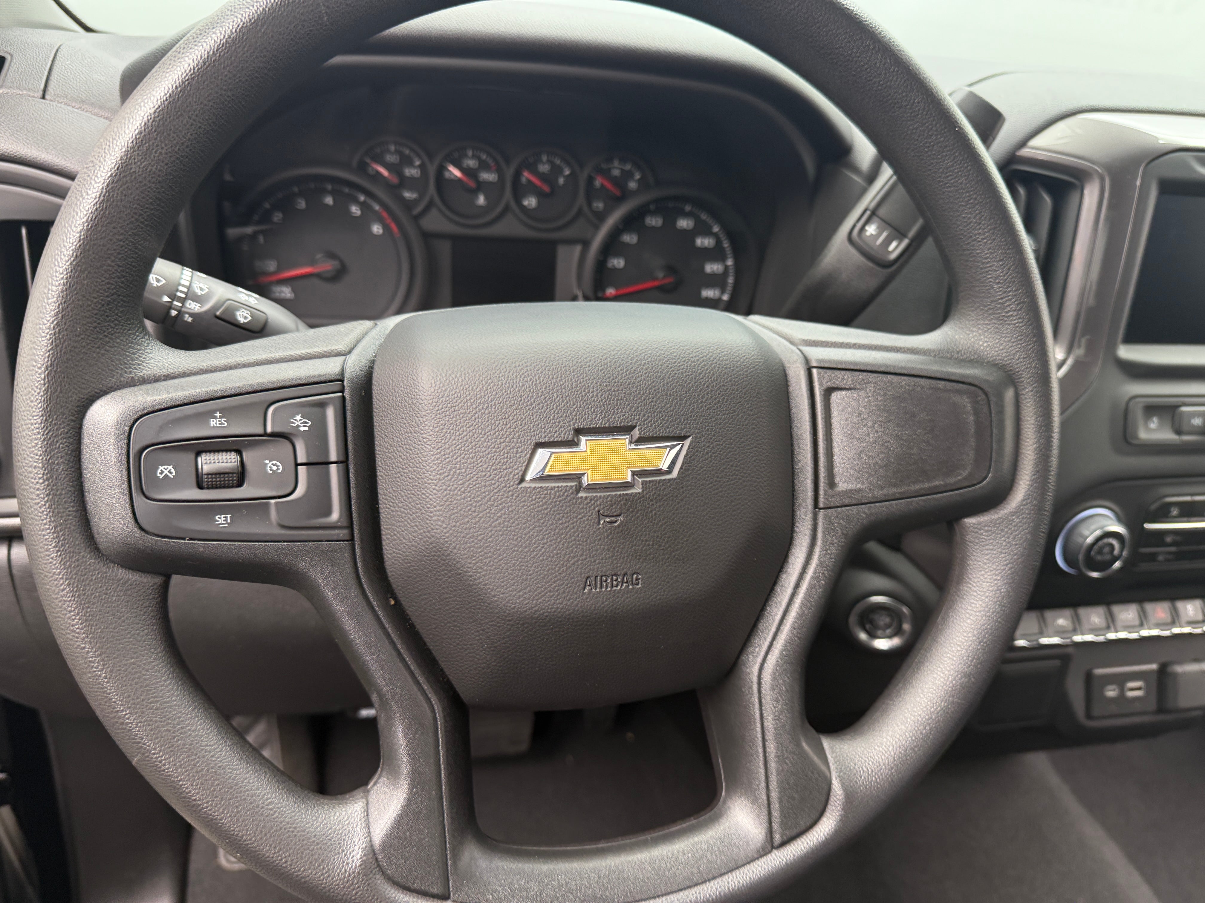 2024 Chevrolet Silverado 1500 Custom 5