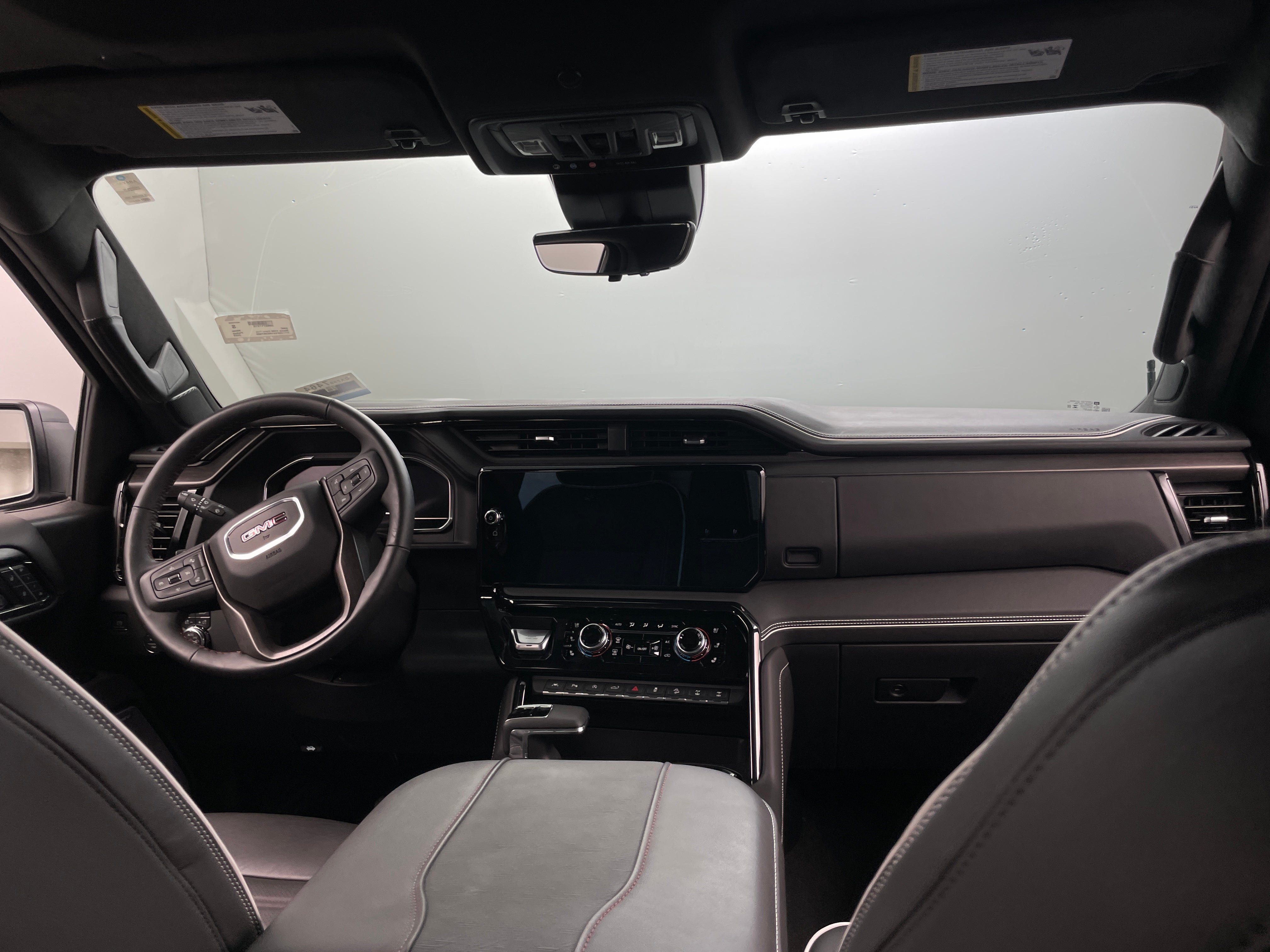 2024 GMC Sierra 1500 AT4X 2