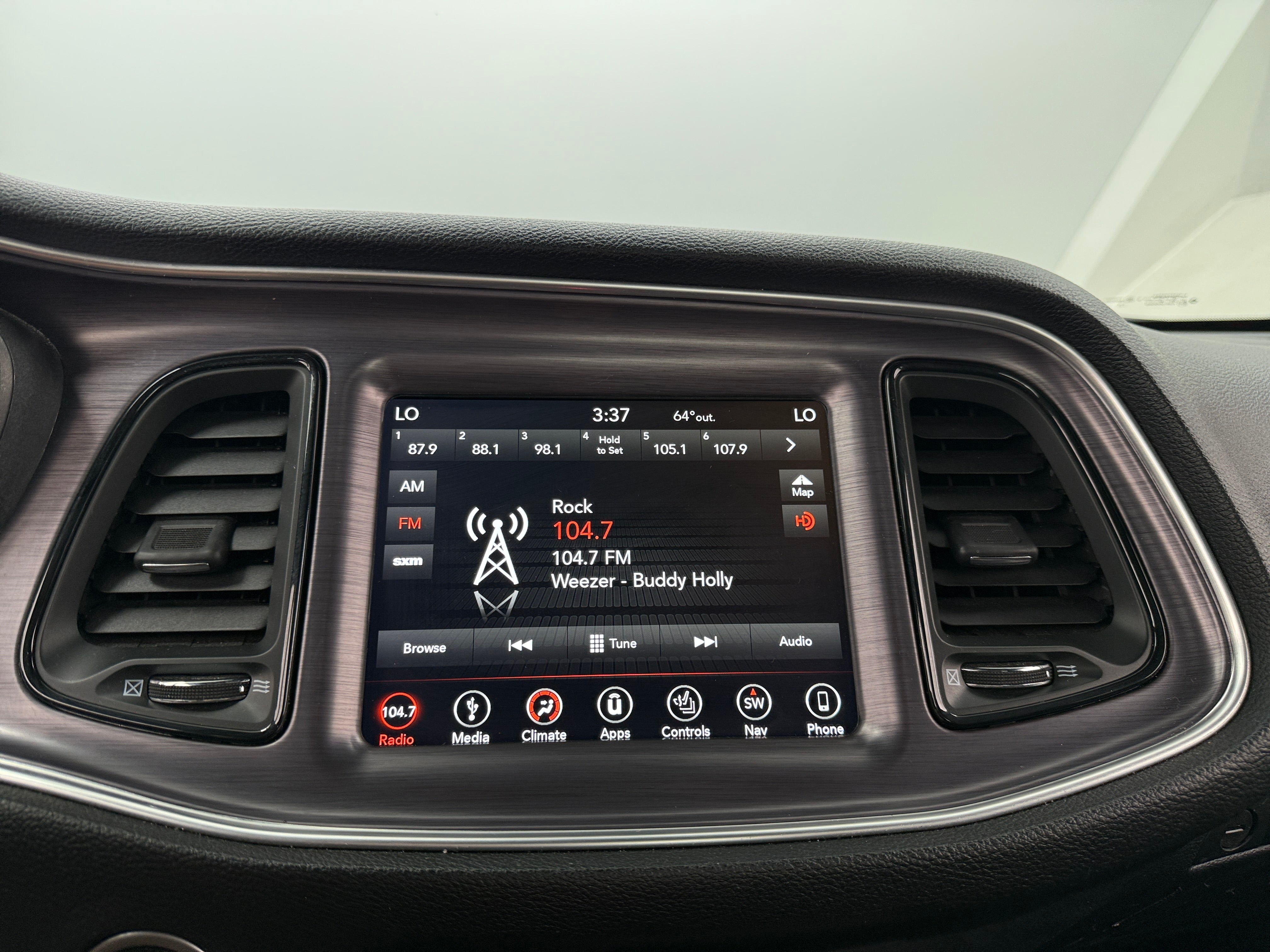 2018 Dodge Challenger SXT 2