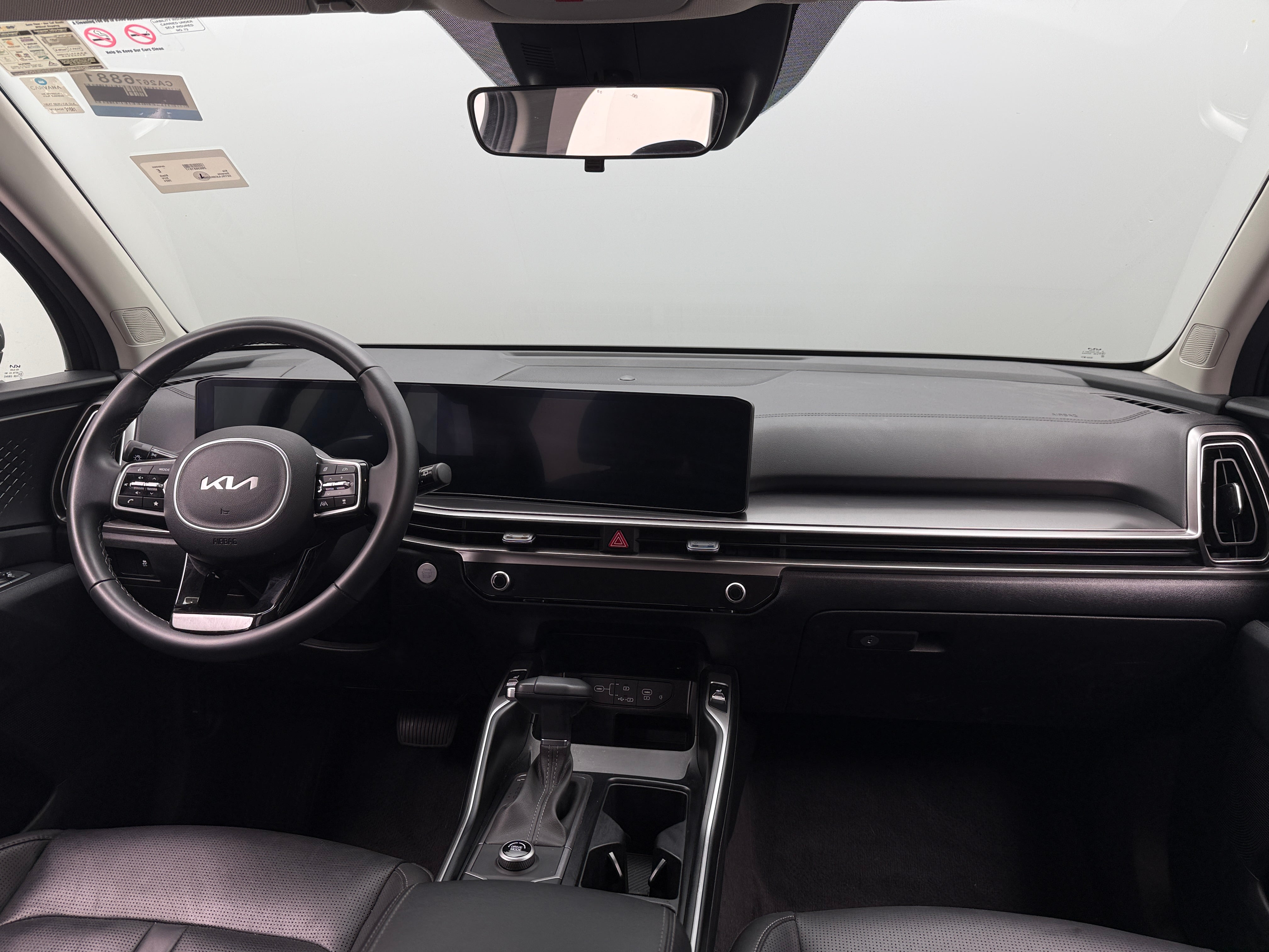 2024 Kia Sorento S 2