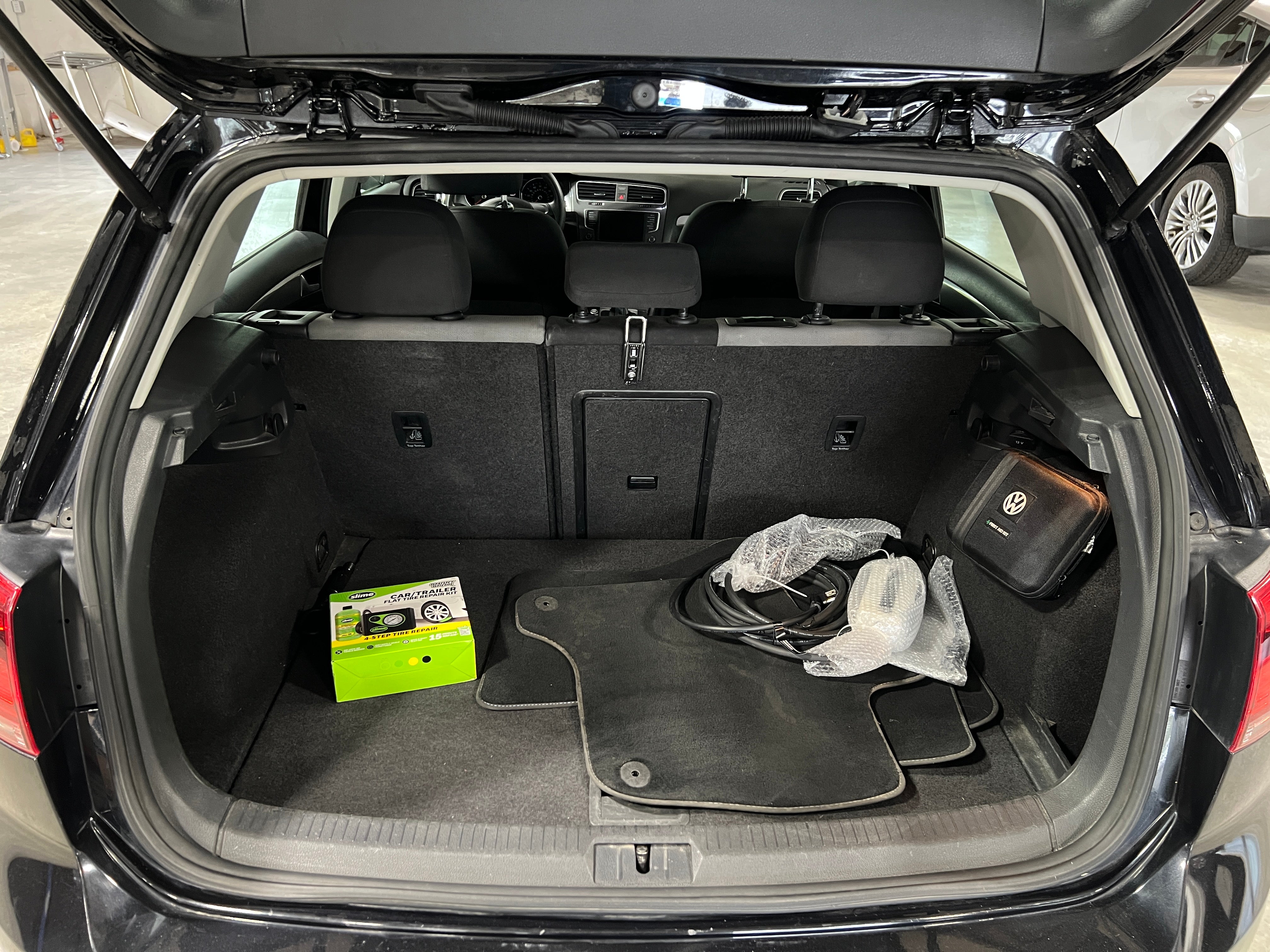 2016 Volkswagen e-Golf SE 7