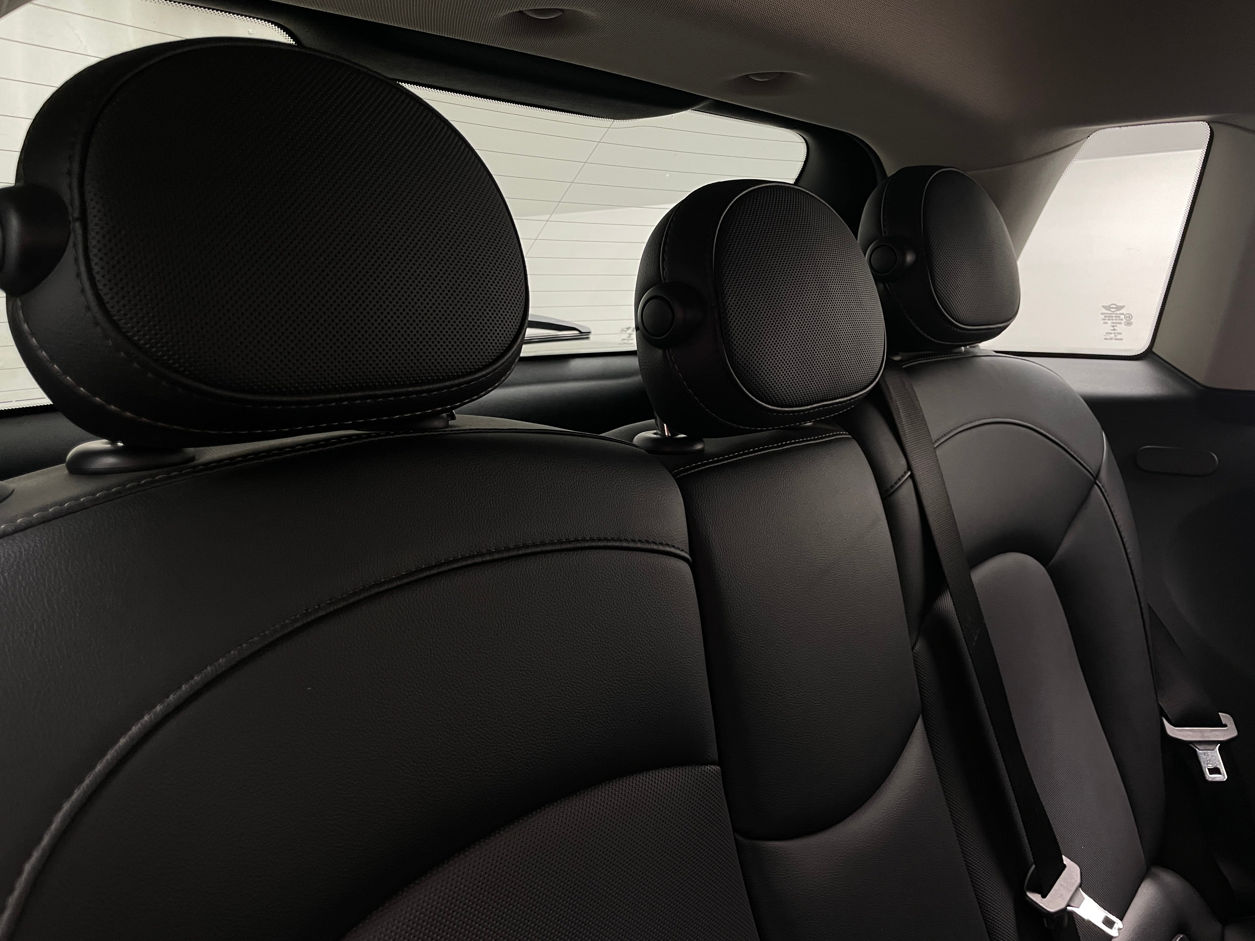2016 MINI Cooper Hardtop S 5
