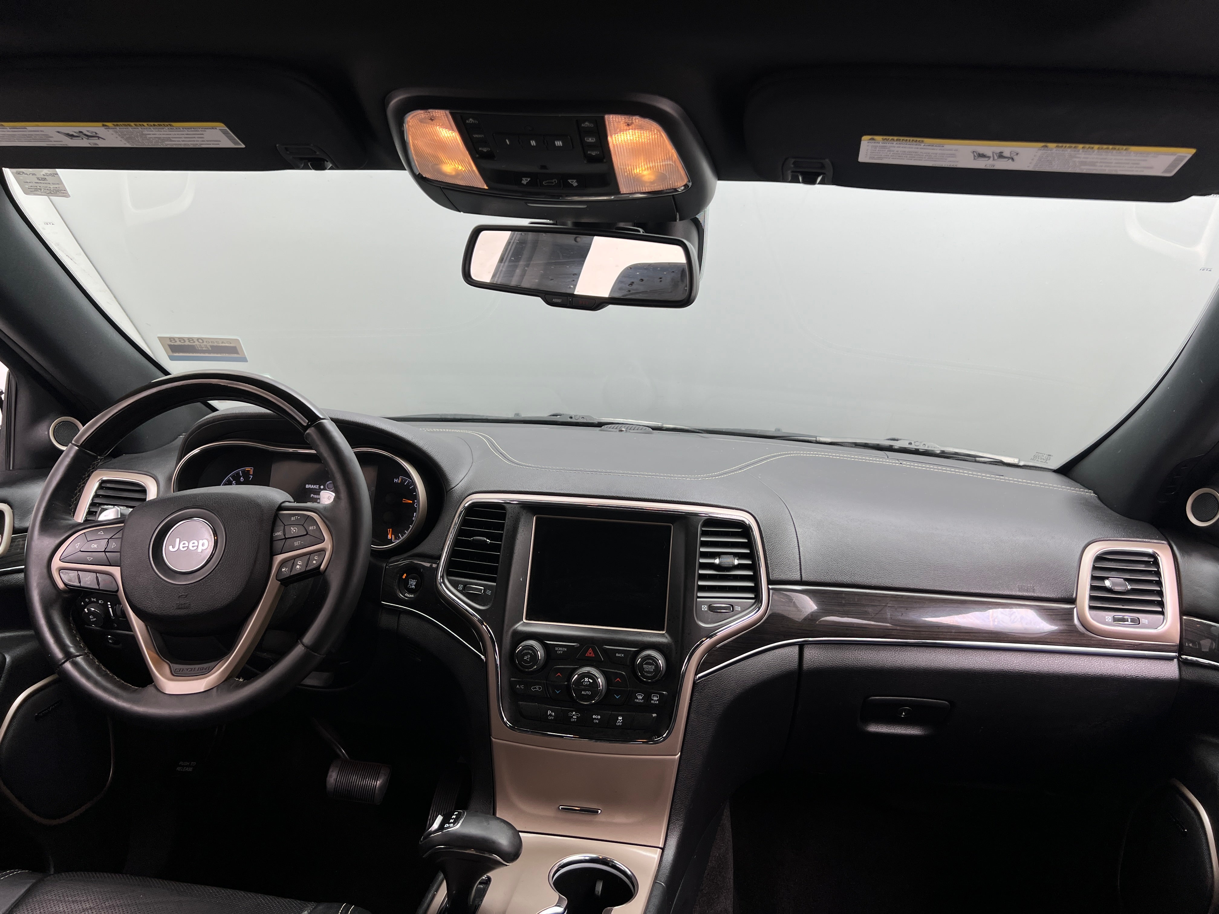 2015 Jeep Grand Cherokee Overland 2