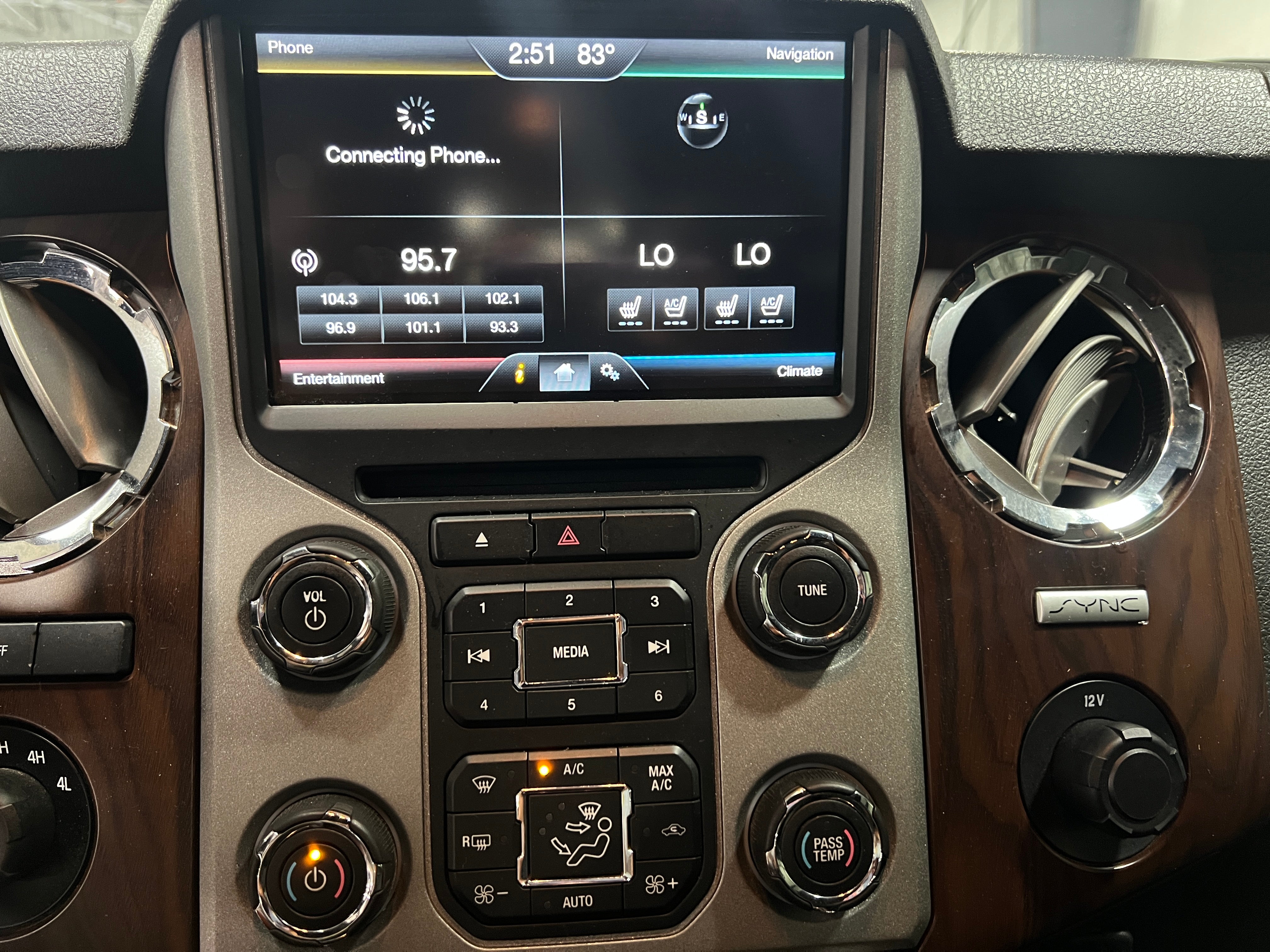 2016 Ford Econoline E-250 3