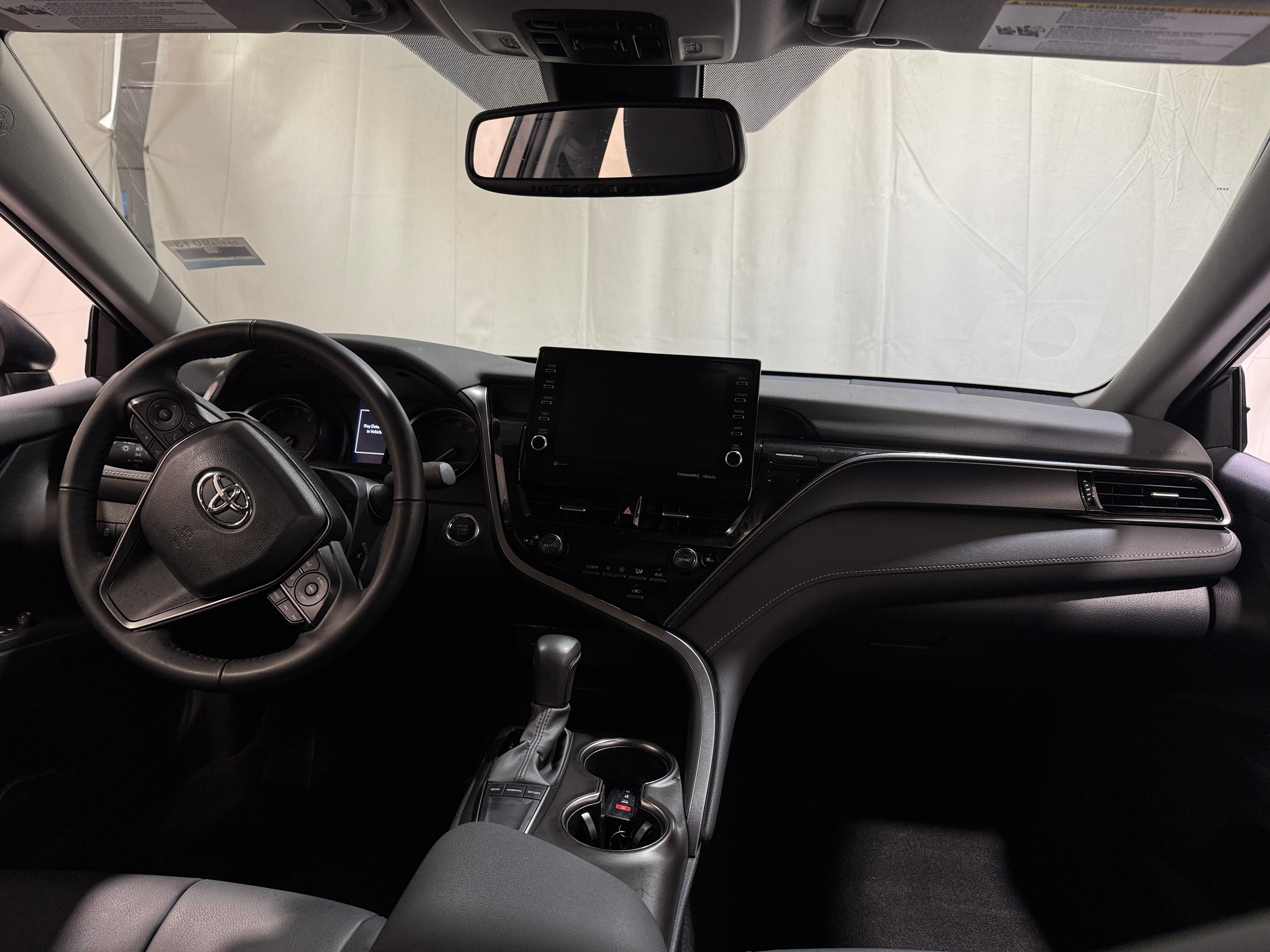 2024 Toyota Camry SE 2