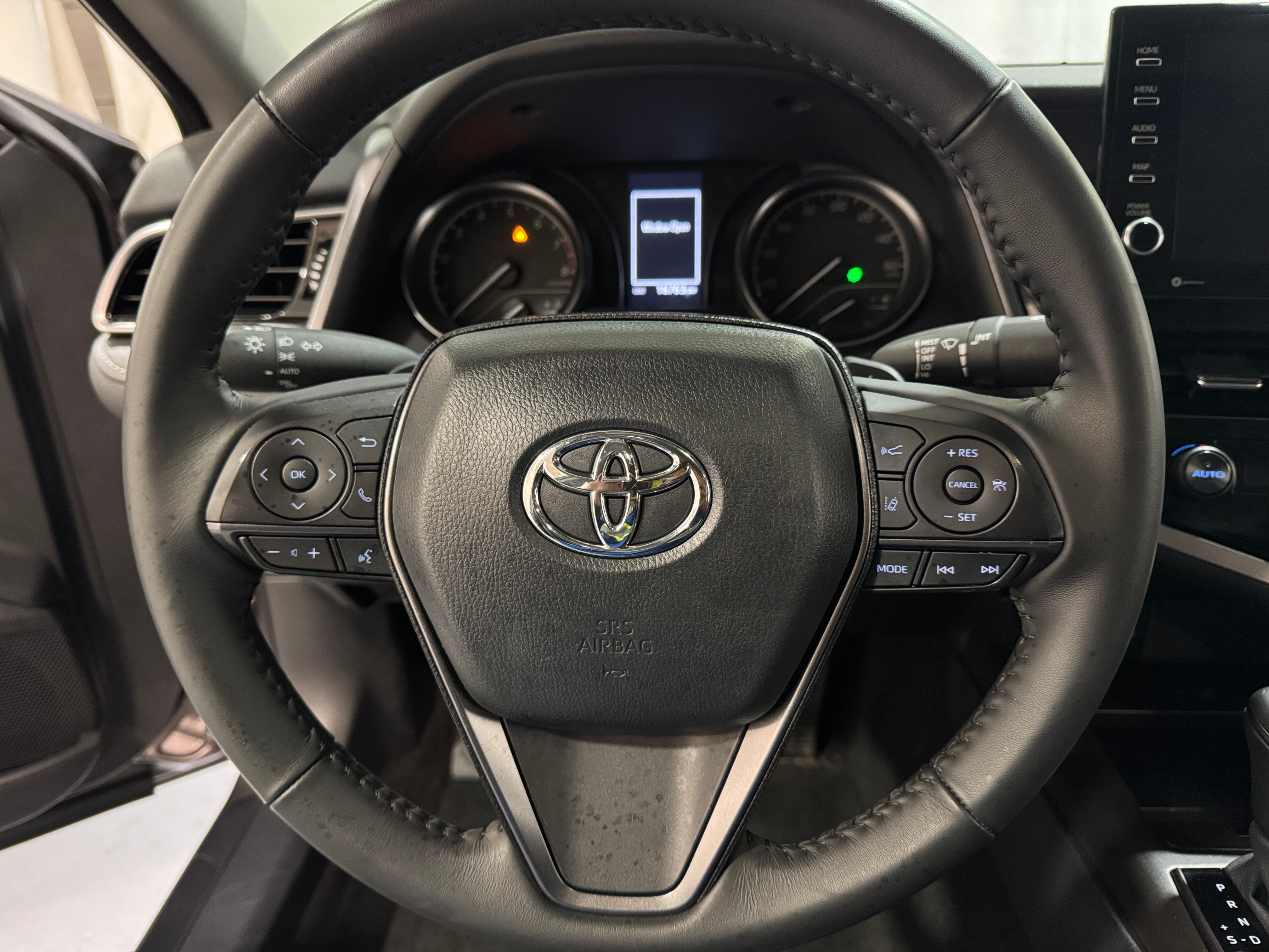 2024 Toyota Camry SE 4