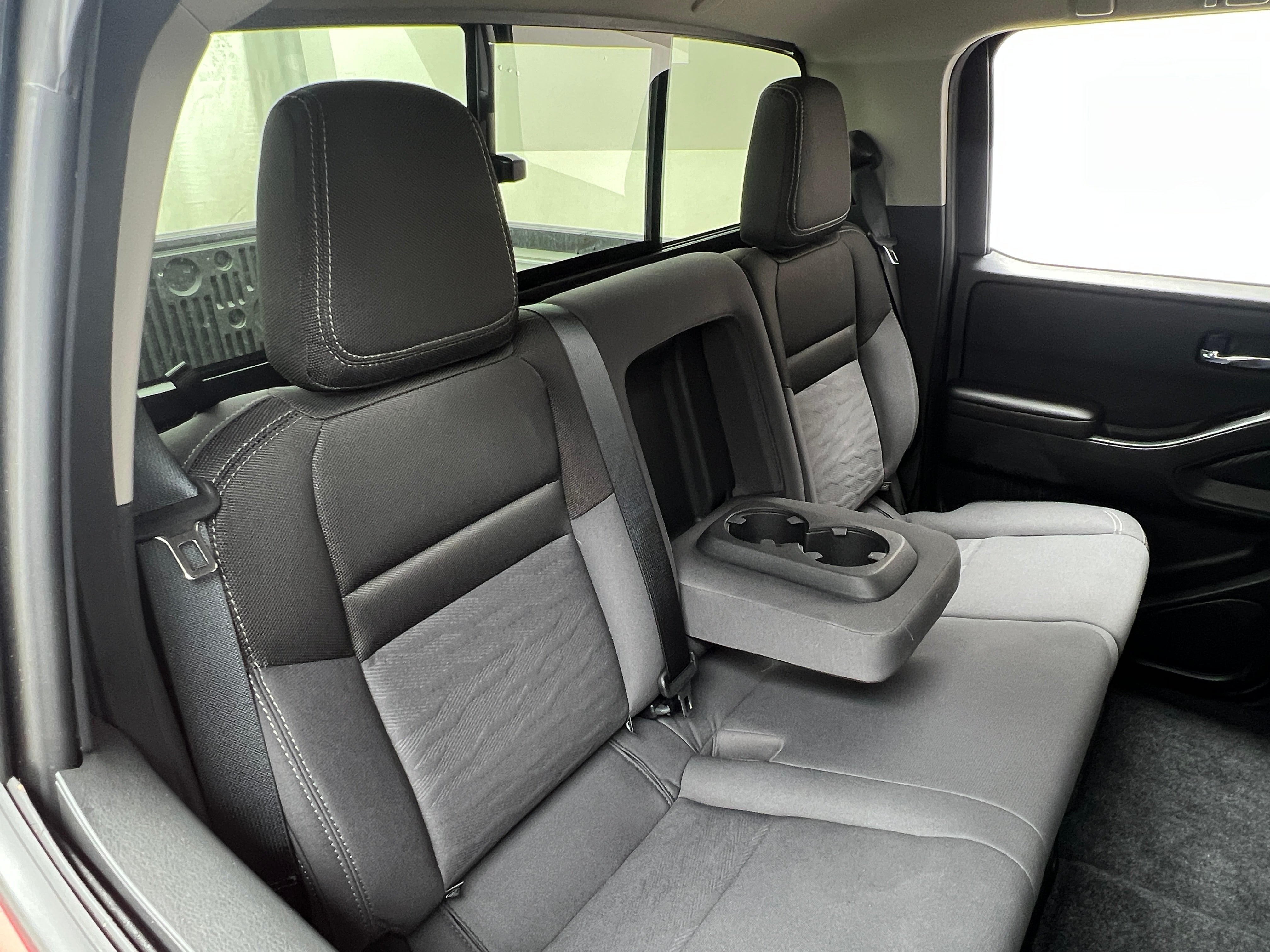 2023 Nissan Frontier SV 6