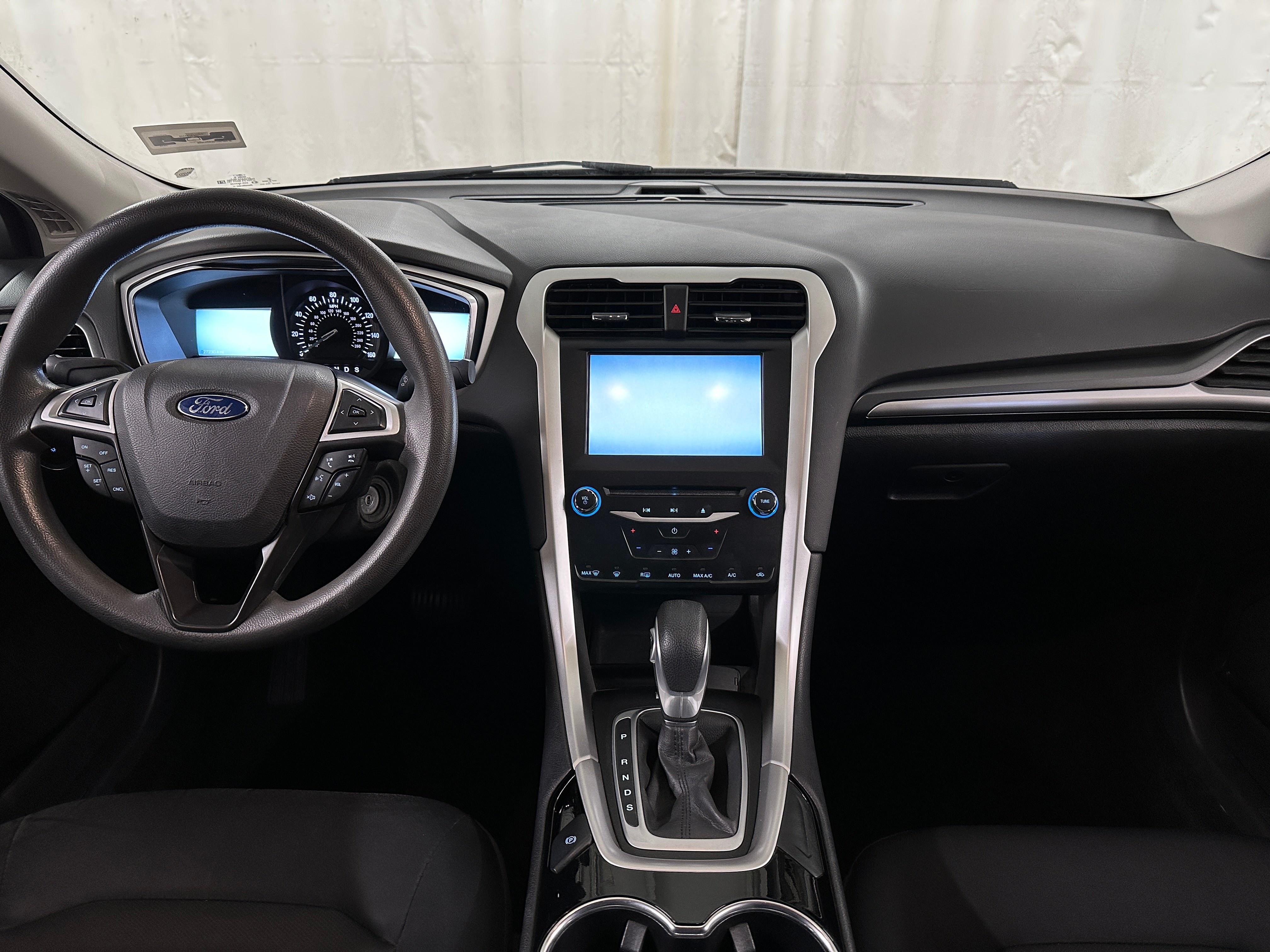 2014 Ford Fusion SE 3