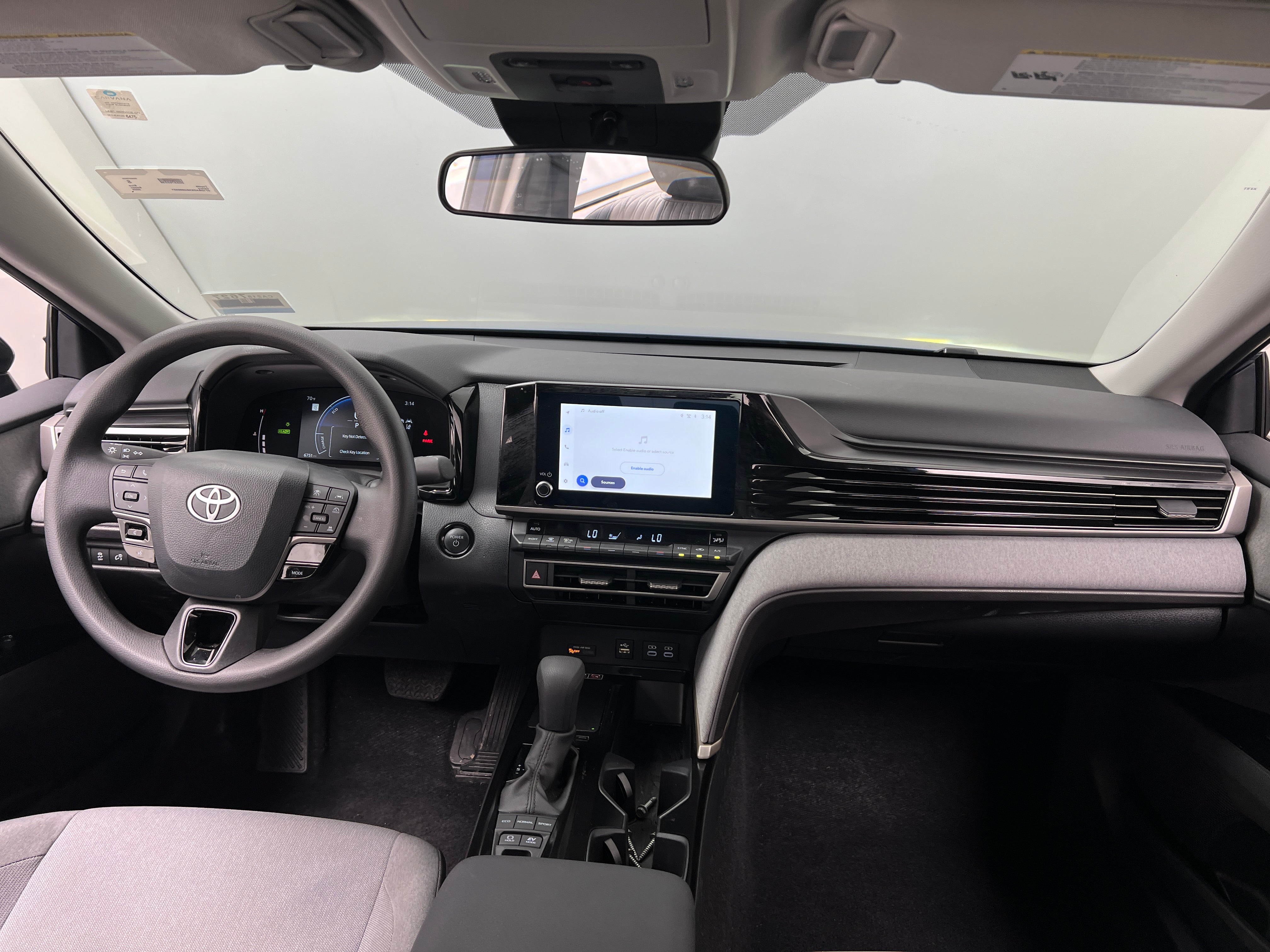2025 Toyota Camry LE 3