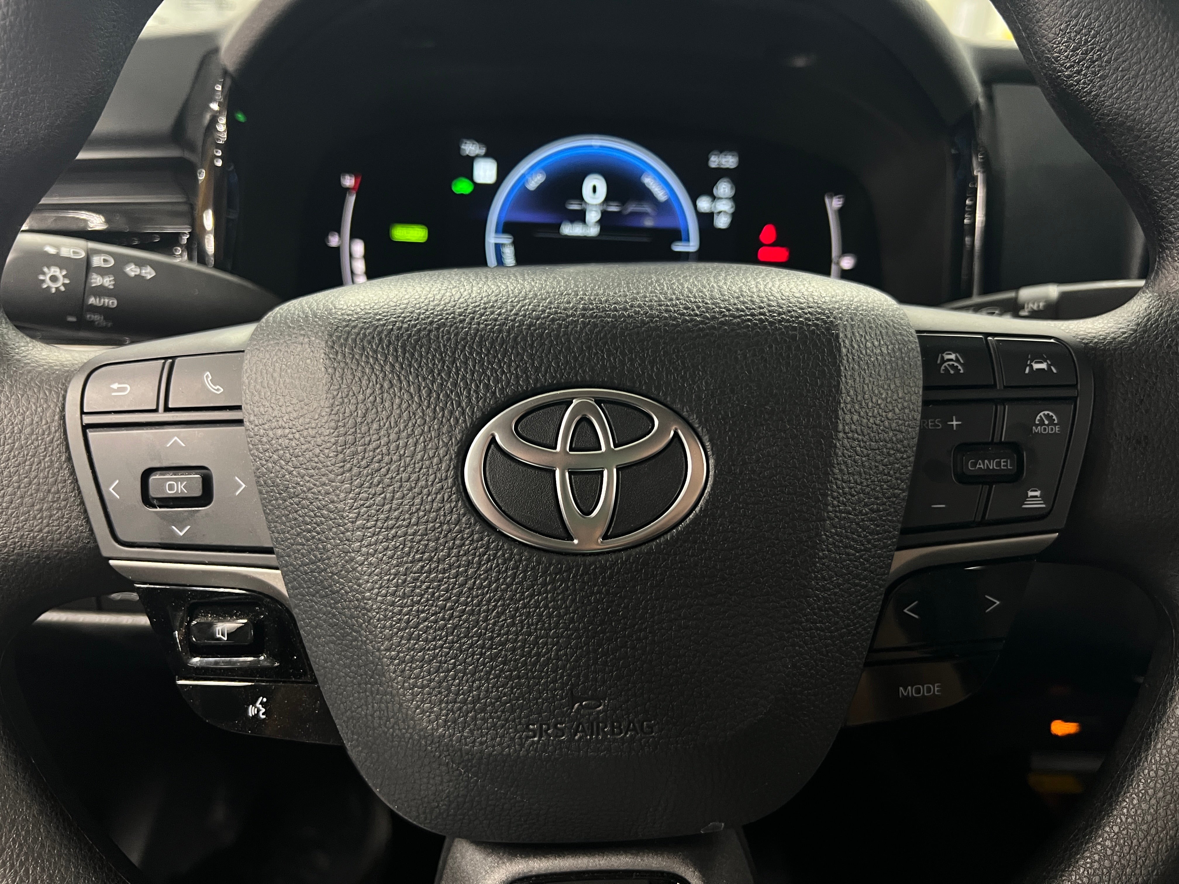 2025 Toyota Camry LE 5