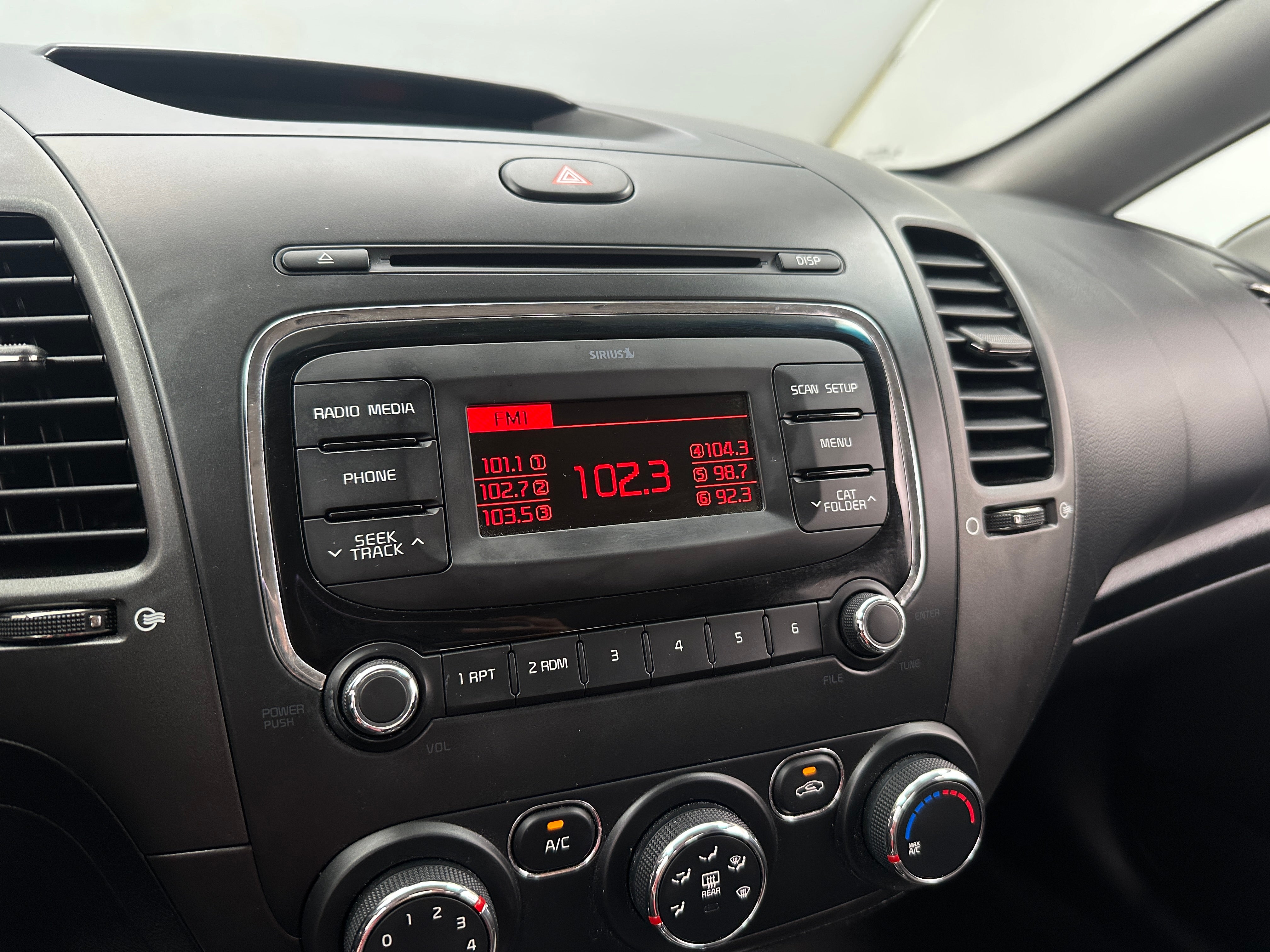 2017 Kia Forte LX 4