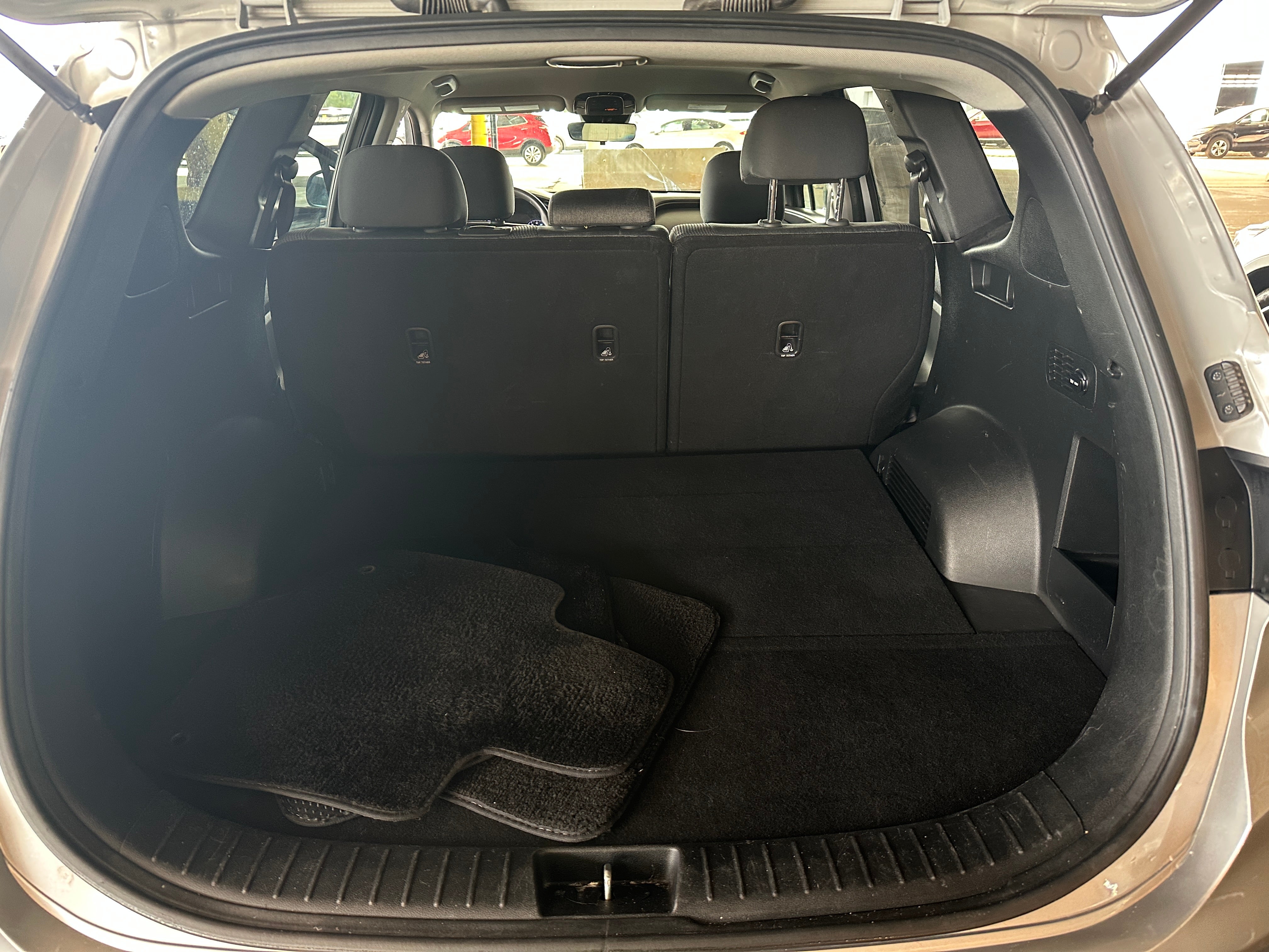 2021 Hyundai Santa Fe SE 7