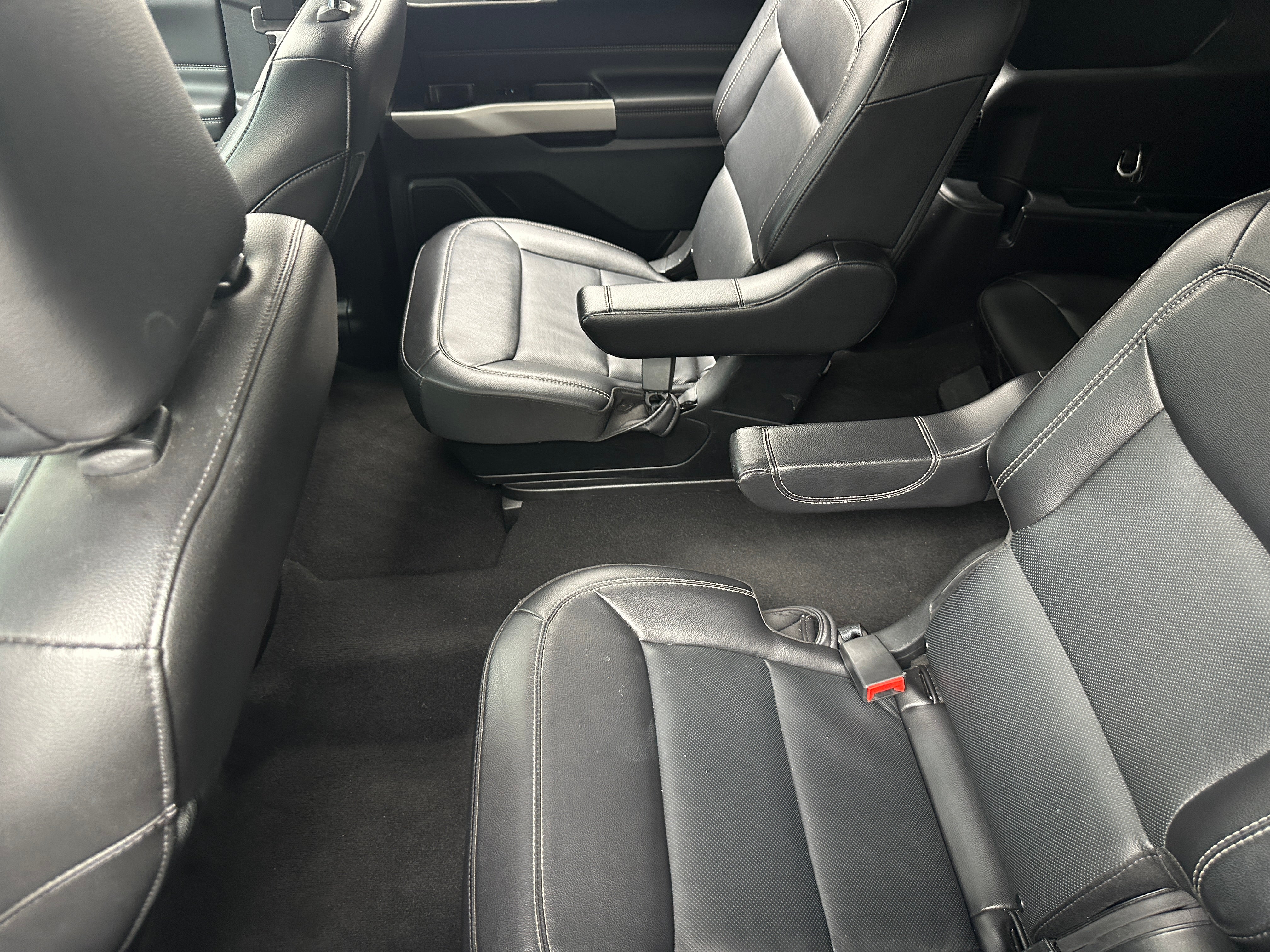 2024 Ford Explorer Limited 5