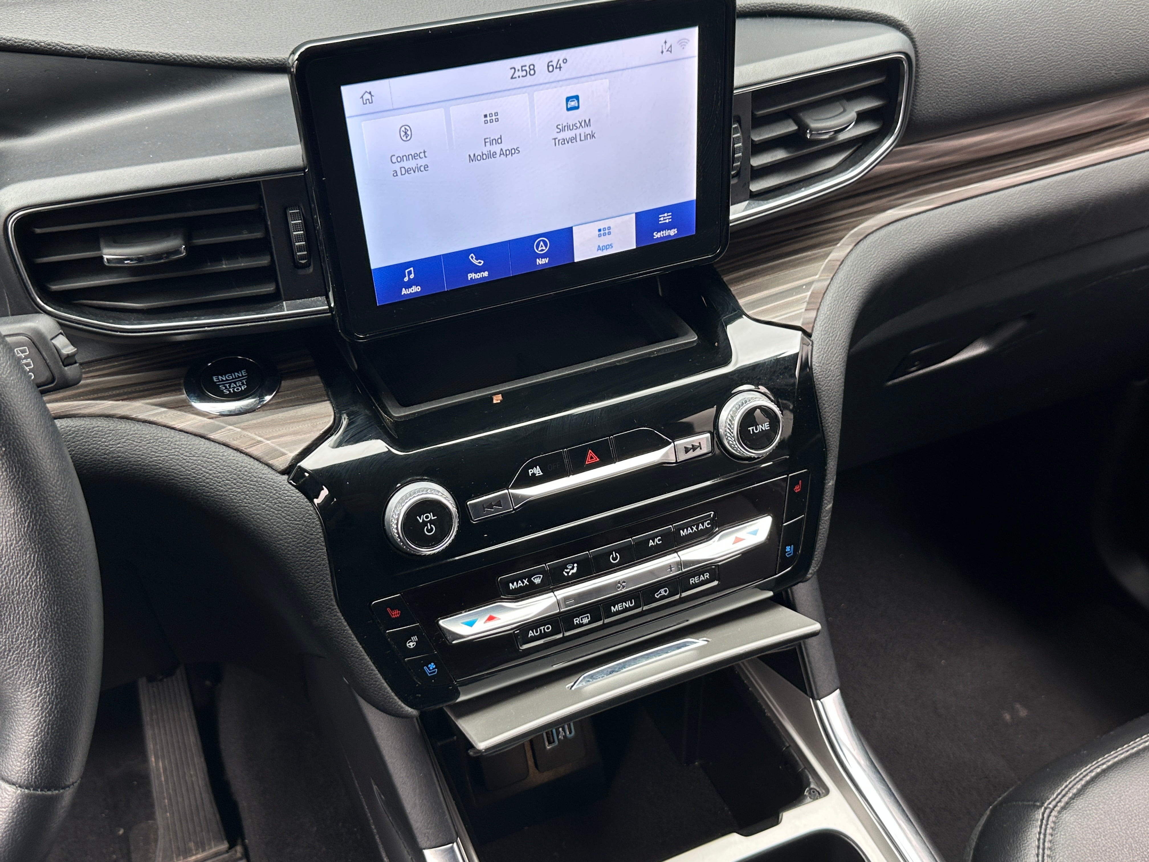 2024 Ford Explorer Limited 3
