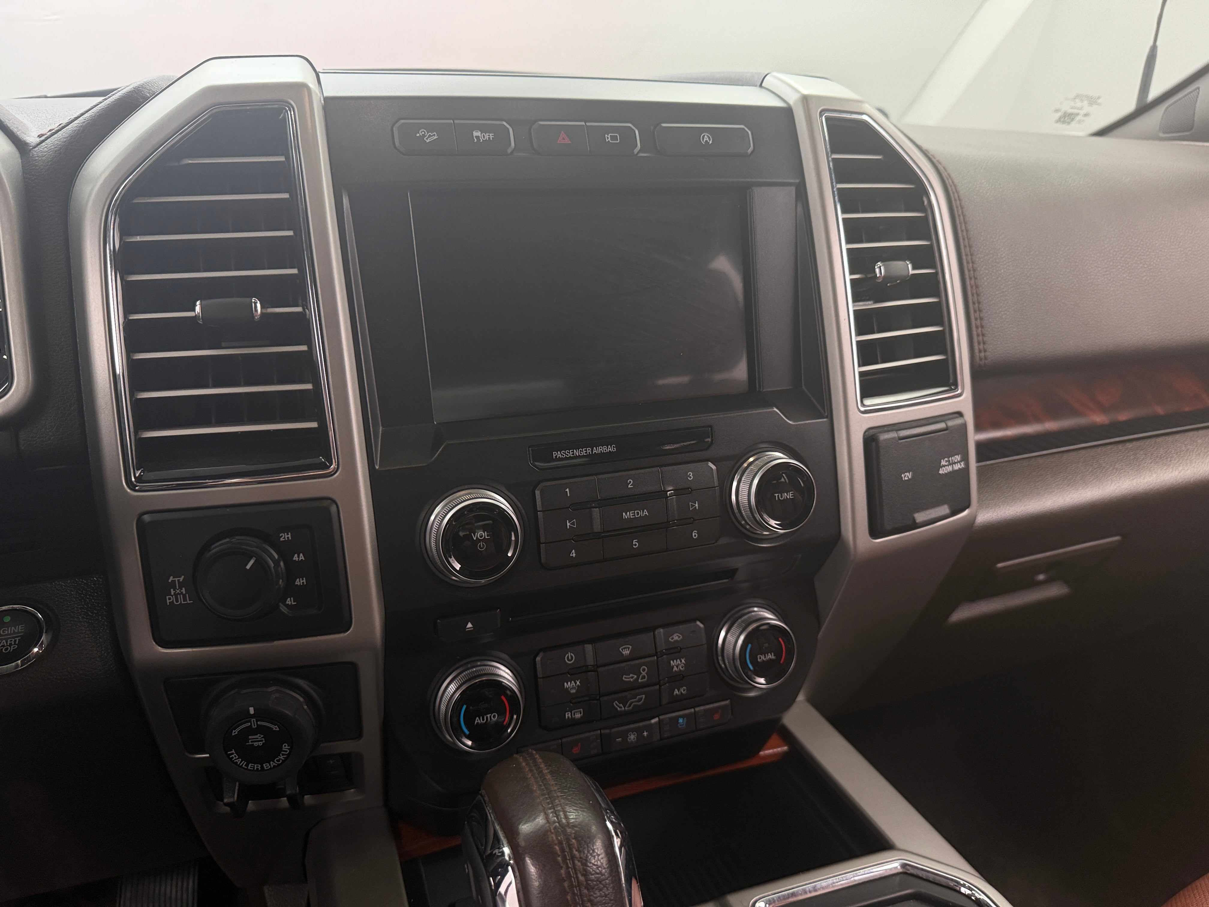 2018 Ford Econoline E-150 3