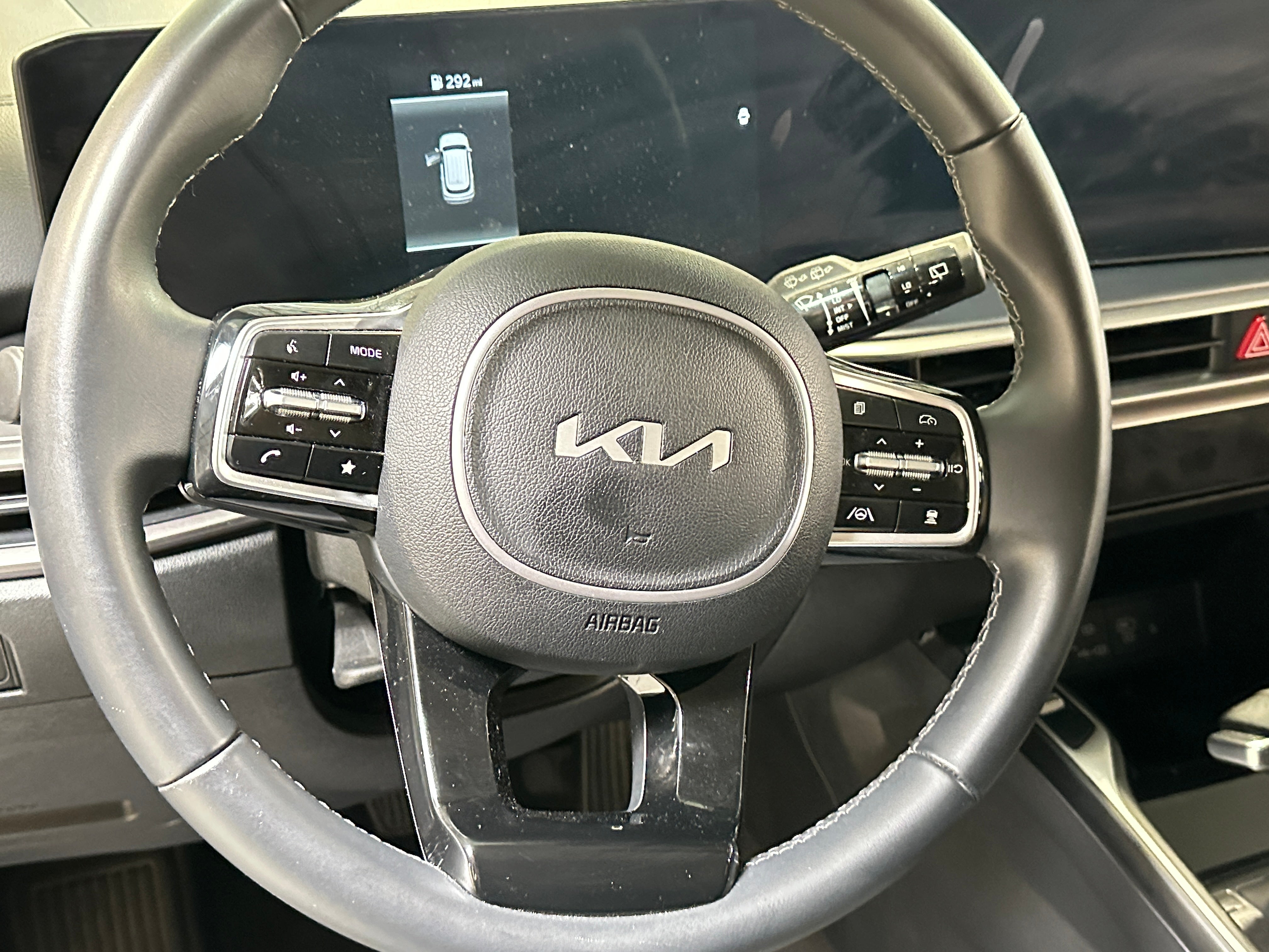 2024 Kia Sorento S 4