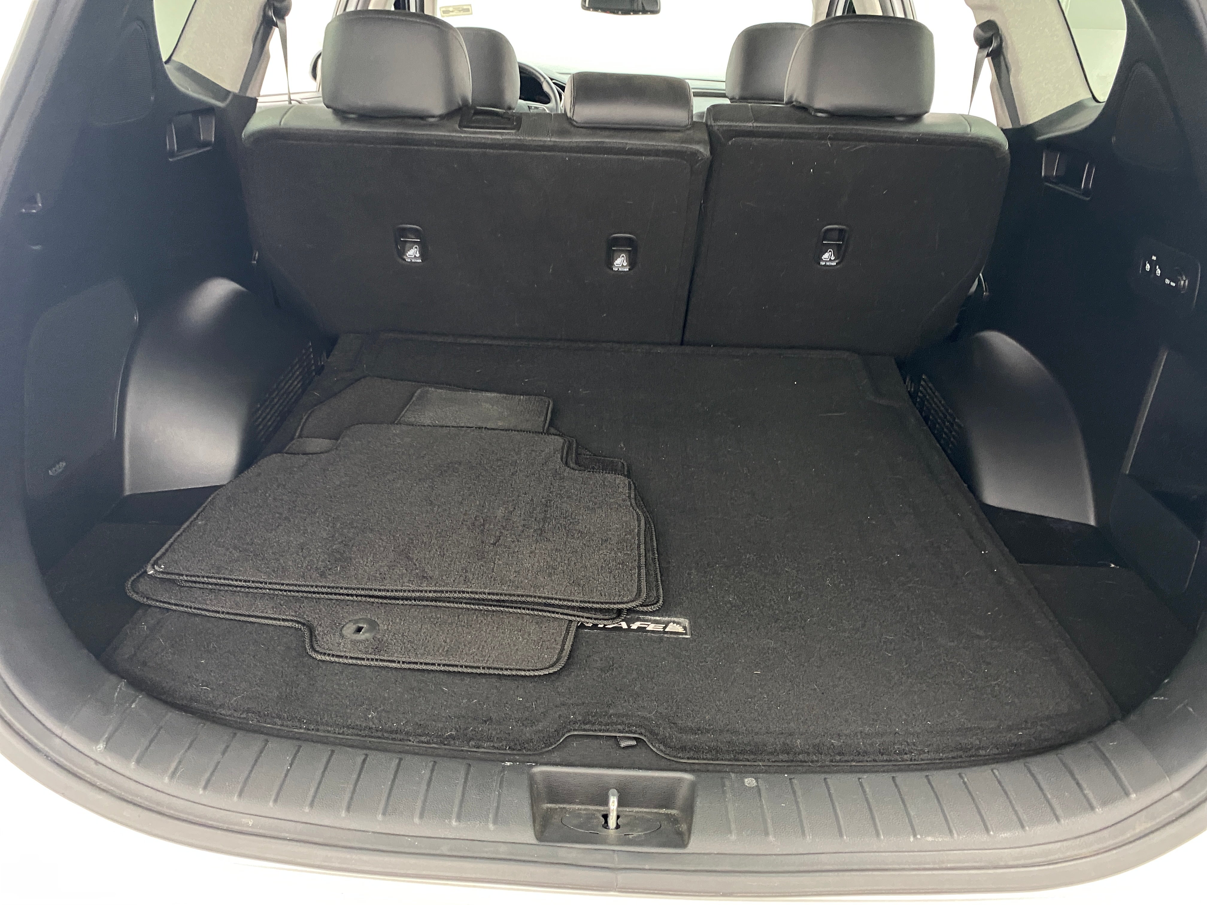 2019 Hyundai Santa Fe Limited 6